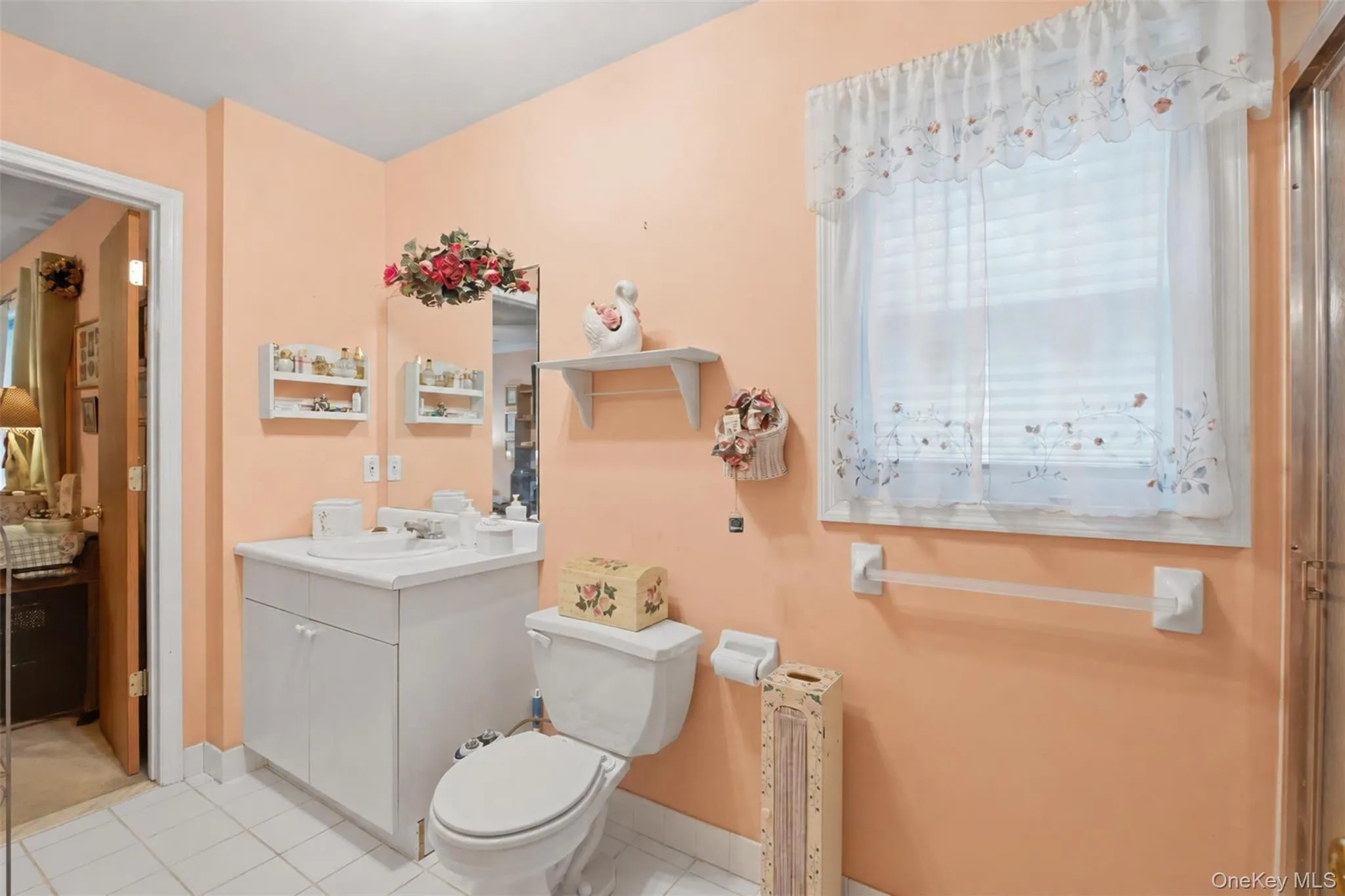 15 Aron Court, Ramapo, NY, 4 Bedrooms Bedrooms, 8 Rooms Rooms,3 BathroomsBathrooms,Residential,For Rent,Aron,0,1054869 15 Aron Court, Ramapo, NY, 4 Bedrooms Bedrooms, 8 Rooms Rooms,3 BathroomsBathrooms,Residential,For Rent,Aron,0,1054869