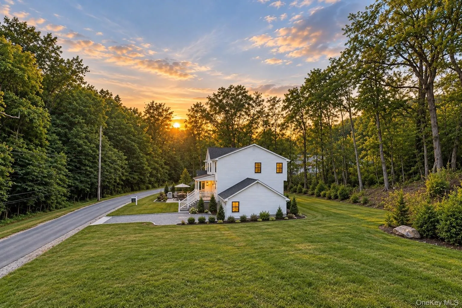 20 Overton Pass, Smithtown, NY, 4 Bedrooms Bedrooms, 13 Rooms Rooms,2 BathroomsBathrooms,Residential,For Rent,Overton,0,1054875 20 Overton Pass, Smithtown, NY, 4 Bedrooms Bedrooms, 13 Rooms Rooms,2 BathroomsBathrooms,Residential,For Rent,Overton,0,1054875