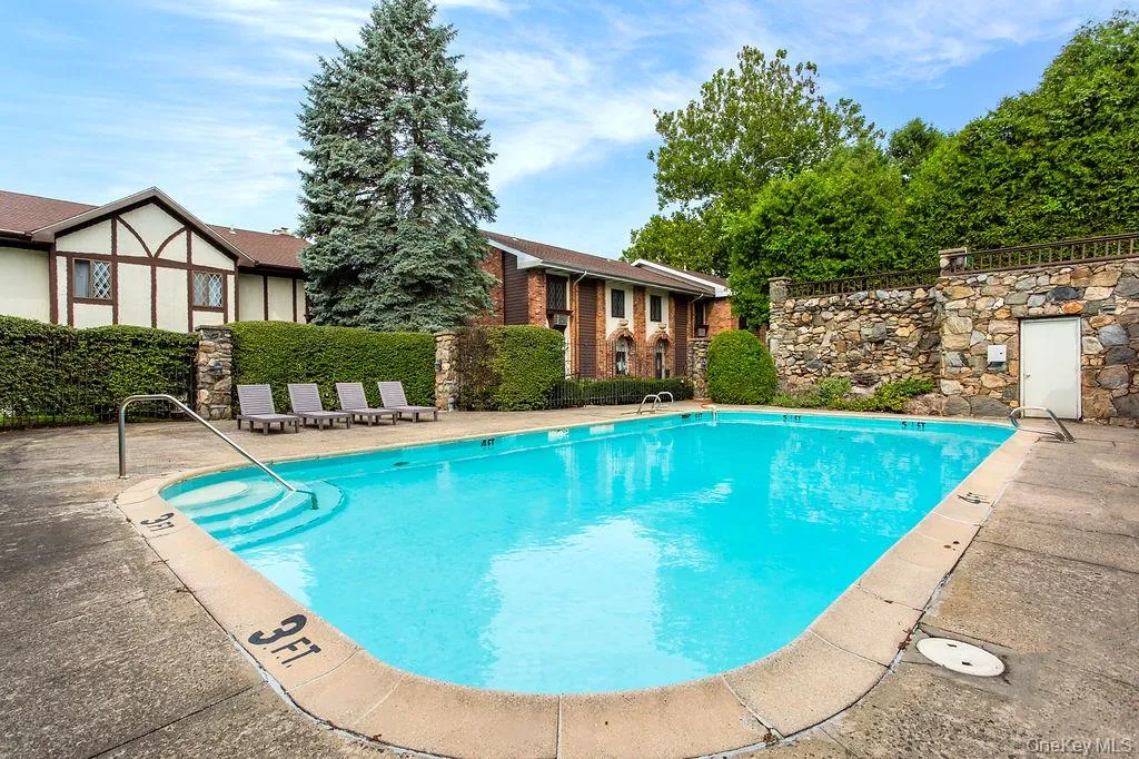54 Hope Street, Stamford, CT, 2 Bedrooms Bedrooms, 4 Rooms Rooms,2 BathroomsBathrooms,Residential Lease,For Rent,Hope,0,1054878 54 Hope Street, Stamford, CT, 2 Bedrooms Bedrooms, 4 Rooms Rooms,2 BathroomsBathrooms,Residential Lease,For Rent,Hope,0,1054878