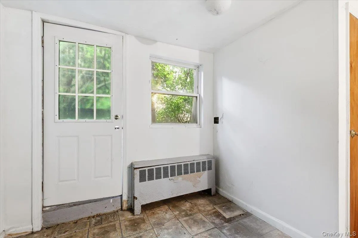 1647 Radcliff Avenue, New York, NY, 2 Bedrooms Bedrooms, 4 Rooms Rooms,2 BathroomsBathrooms,Residential,For Rent,Radcliff,0,1054883 1647 Radcliff Avenue, New York, NY, 2 Bedrooms Bedrooms, 4 Rooms Rooms,2 BathroomsBathrooms,Residential,For Rent,Radcliff,0,1054883