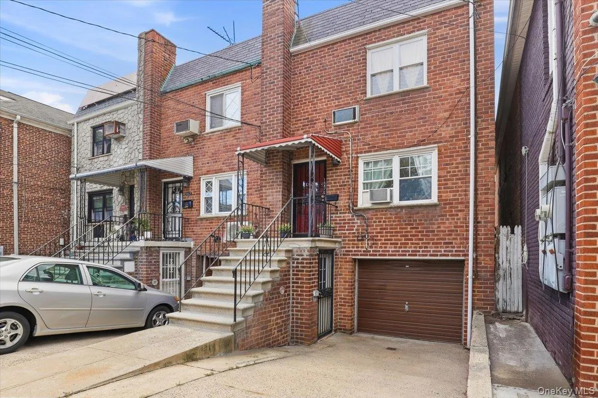 1647 Radcliff Avenue, New York, NY, 2 Bedrooms Bedrooms, 4 Rooms Rooms,2 BathroomsBathrooms,Residential,For Rent,Radcliff,0,1054883 1647 Radcliff Avenue, New York, NY, 2 Bedrooms Bedrooms, 4 Rooms Rooms,2 BathroomsBathrooms,Residential,For Rent,Radcliff,0,1054883