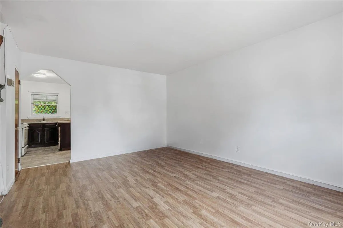 1647 Radcliff Avenue, New York, NY, 2 Bedrooms Bedrooms, 4 Rooms Rooms,2 BathroomsBathrooms,Residential,For Rent,Radcliff,0,1054883 1647 Radcliff Avenue, New York, NY, 2 Bedrooms Bedrooms, 4 Rooms Rooms,2 BathroomsBathrooms,Residential,For Rent,Radcliff,0,1054883