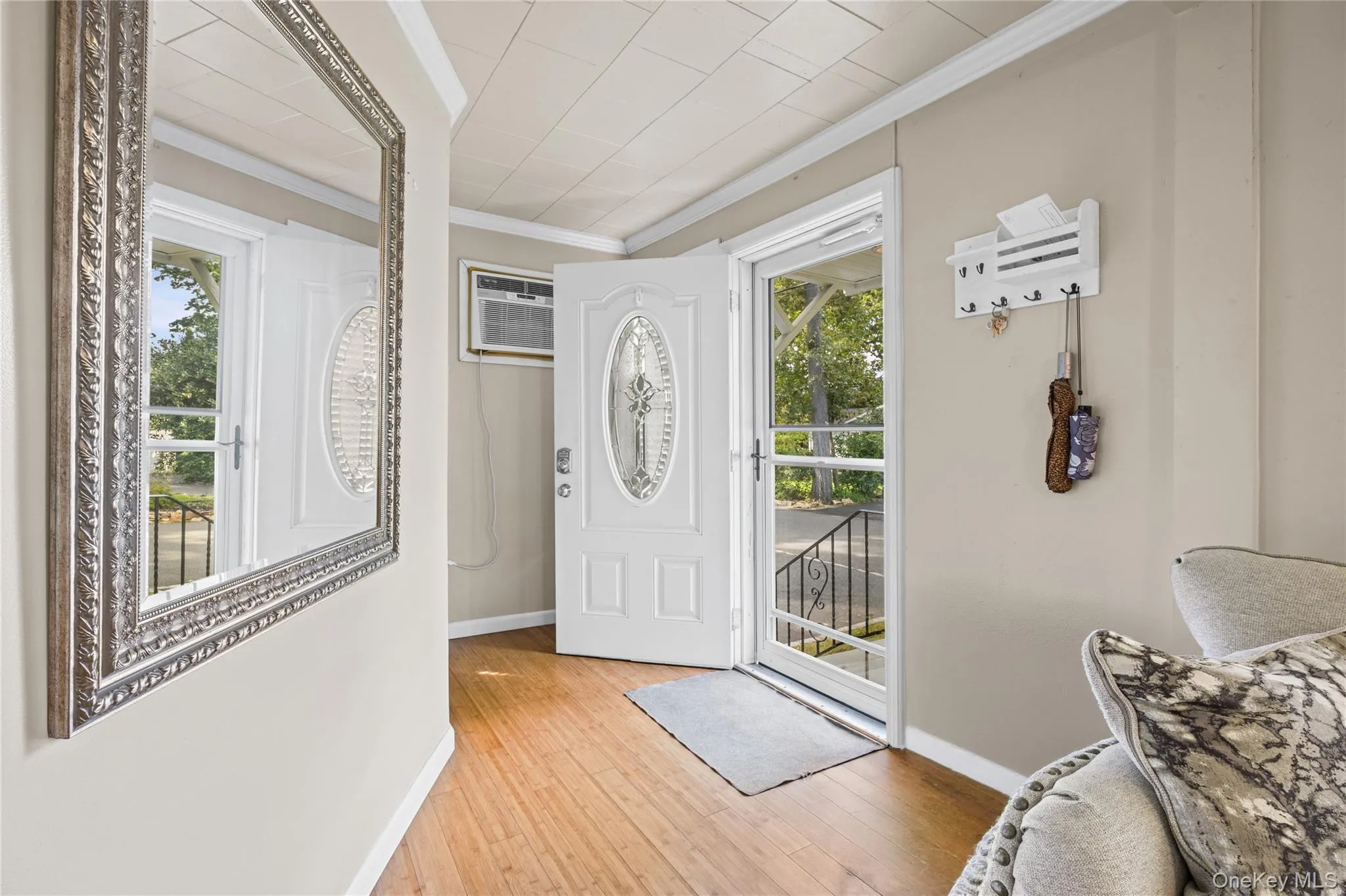 294 Deer Road, Islip, NY, 2 Bedrooms Bedrooms, 5 Rooms Rooms,1 BathroomBathrooms,Residential,For Rent,Deer,0,1054885 294 Deer Road, Islip, NY, 2 Bedrooms Bedrooms, 5 Rooms Rooms,1 BathroomBathrooms,Residential,For Rent,Deer,0,1054885