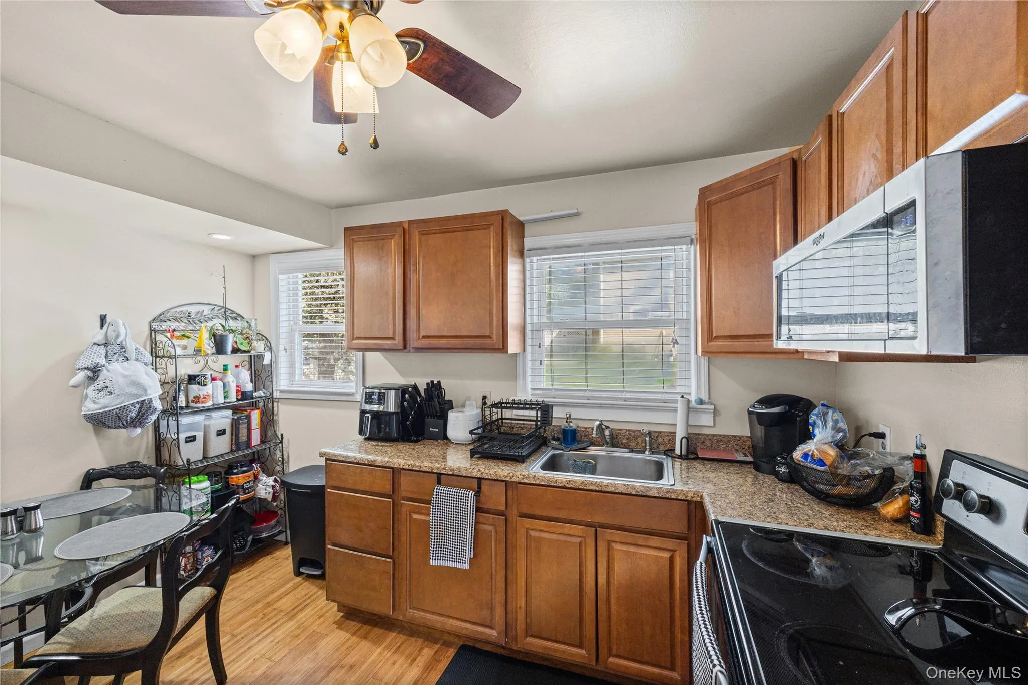 294 Deer Road, Islip, NY, 2 Bedrooms Bedrooms, 5 Rooms Rooms,1 BathroomBathrooms,Residential,For Rent,Deer,0,1054885 294 Deer Road, Islip, NY, 2 Bedrooms Bedrooms, 5 Rooms Rooms,1 BathroomBathrooms,Residential,For Rent,Deer,0,1054885