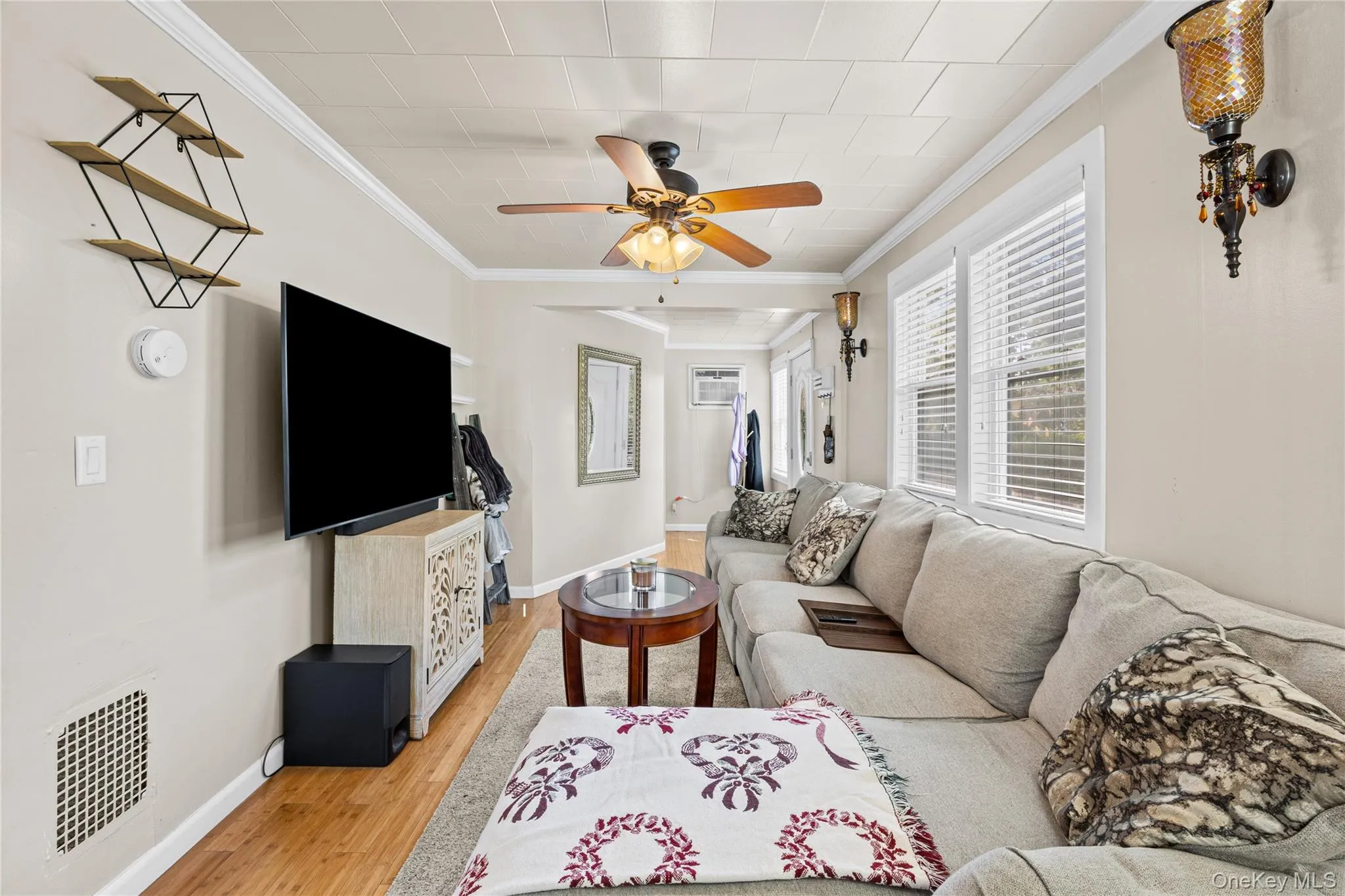 294 Deer Road, Islip, NY, 2 Bedrooms Bedrooms, 5 Rooms Rooms,1 BathroomBathrooms,Residential,For Rent,Deer,0,1054885 294 Deer Road, Islip, NY, 2 Bedrooms Bedrooms, 5 Rooms Rooms,1 BathroomBathrooms,Residential,For Rent,Deer,0,1054885