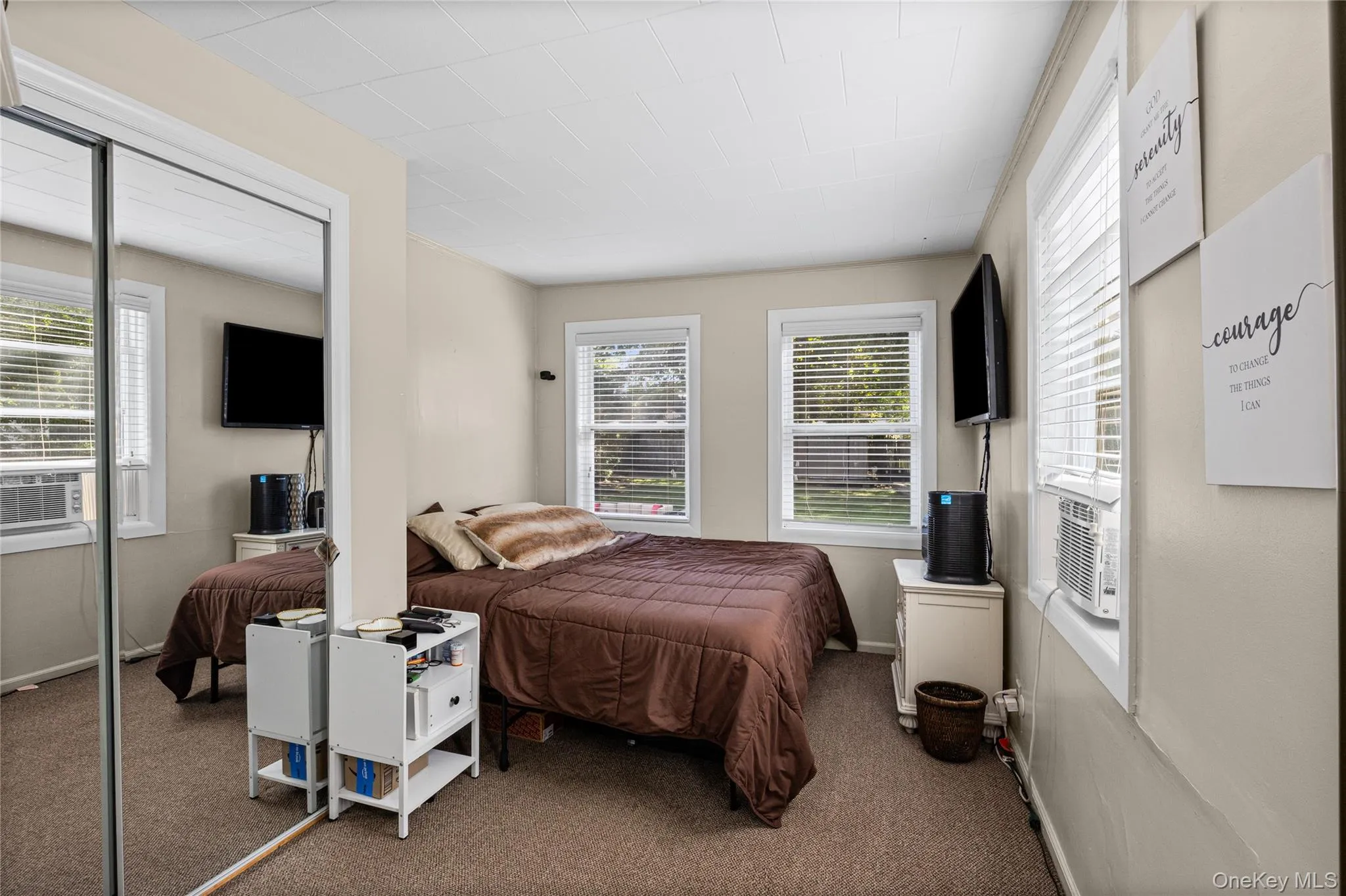 294 Deer Road, Islip, NY, 2 Bedrooms Bedrooms, 5 Rooms Rooms,1 BathroomBathrooms,Residential,For Rent,Deer,0,1054885 294 Deer Road, Islip, NY, 2 Bedrooms Bedrooms, 5 Rooms Rooms,1 BathroomBathrooms,Residential,For Rent,Deer,0,1054885
