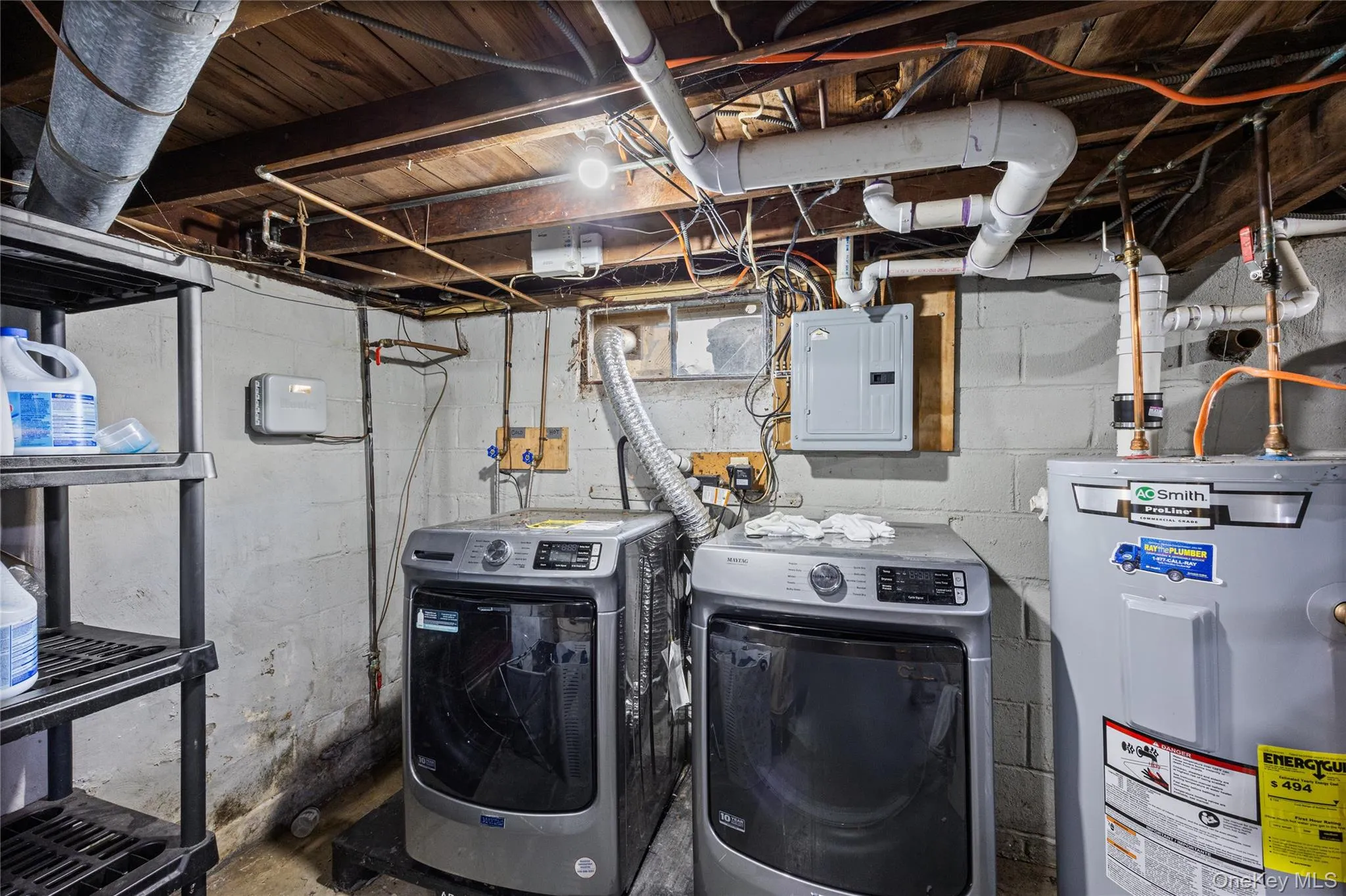 294 Deer Road, Islip, NY, 2 Bedrooms Bedrooms, 5 Rooms Rooms,1 BathroomBathrooms,Residential,For Rent,Deer,0,1054885 294 Deer Road, Islip, NY, 2 Bedrooms Bedrooms, 5 Rooms Rooms,1 BathroomBathrooms,Residential,For Rent,Deer,0,1054885