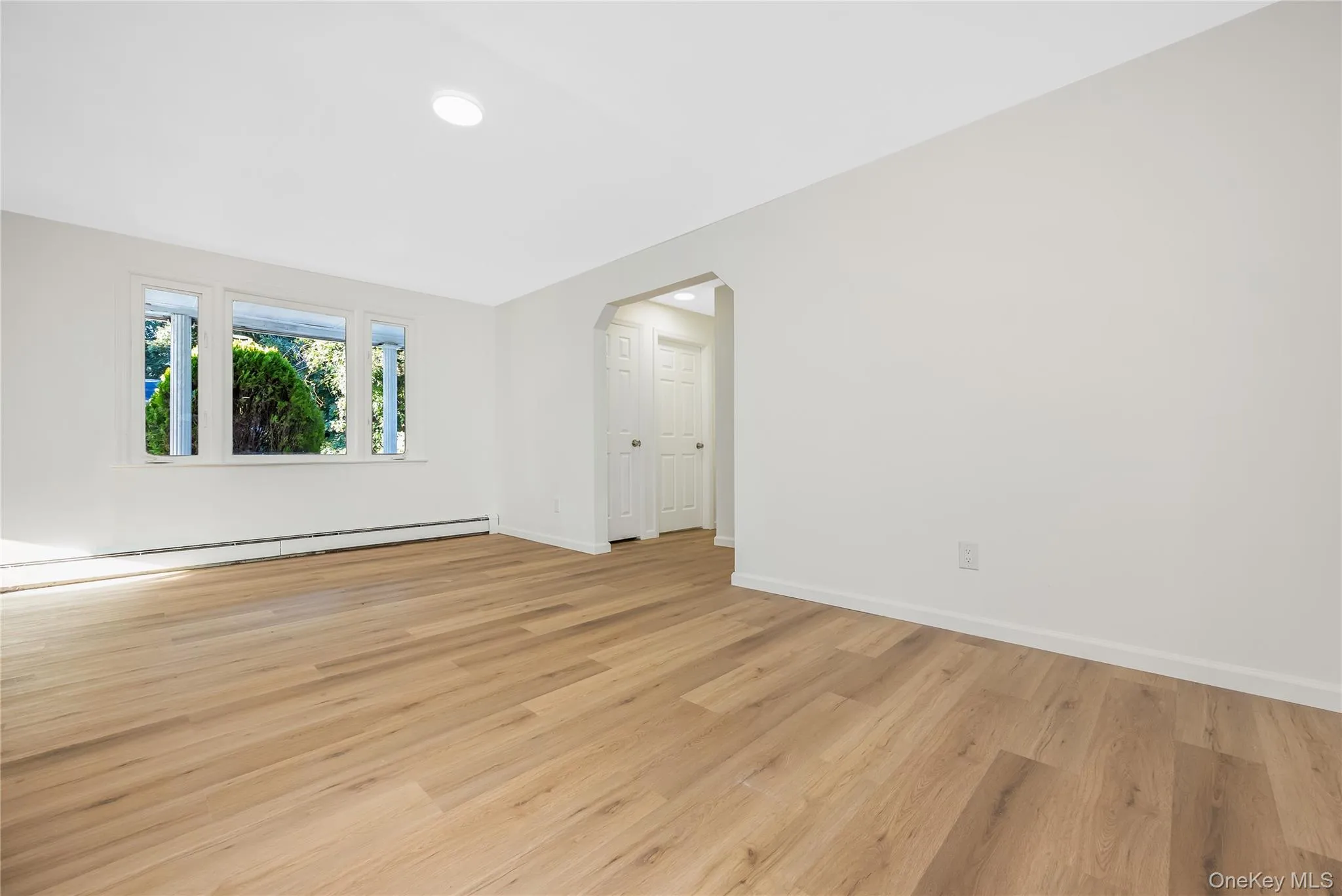 52 Rexmere Avenue, Brookhaven, NY, 4 Bedrooms Bedrooms, 8 Rooms Rooms,3 BathroomsBathrooms,Residential,For Rent,Rexmere,0,1054892 52 Rexmere Avenue, Brookhaven, NY, 4 Bedrooms Bedrooms, 8 Rooms Rooms,3 BathroomsBathrooms,Residential,For Rent,Rexmere,0,1054892