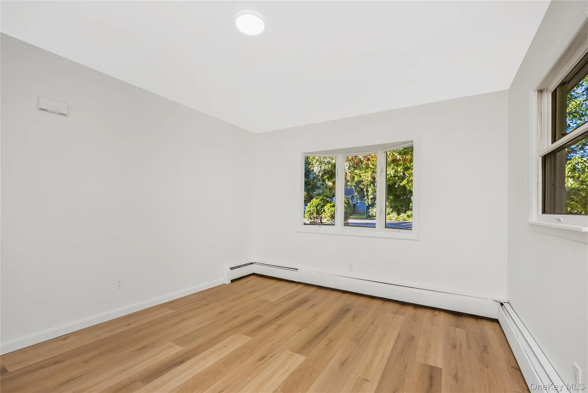 52 Rexmere Avenue, Brookhaven, NY, 4 Bedrooms Bedrooms, 8 Rooms Rooms,3 BathroomsBathrooms,Residential,For Rent,Rexmere,0,1054892 52 Rexmere Avenue, Brookhaven, NY, 4 Bedrooms Bedrooms, 8 Rooms Rooms,3 BathroomsBathrooms,Residential,For Rent,Rexmere,0,1054892
