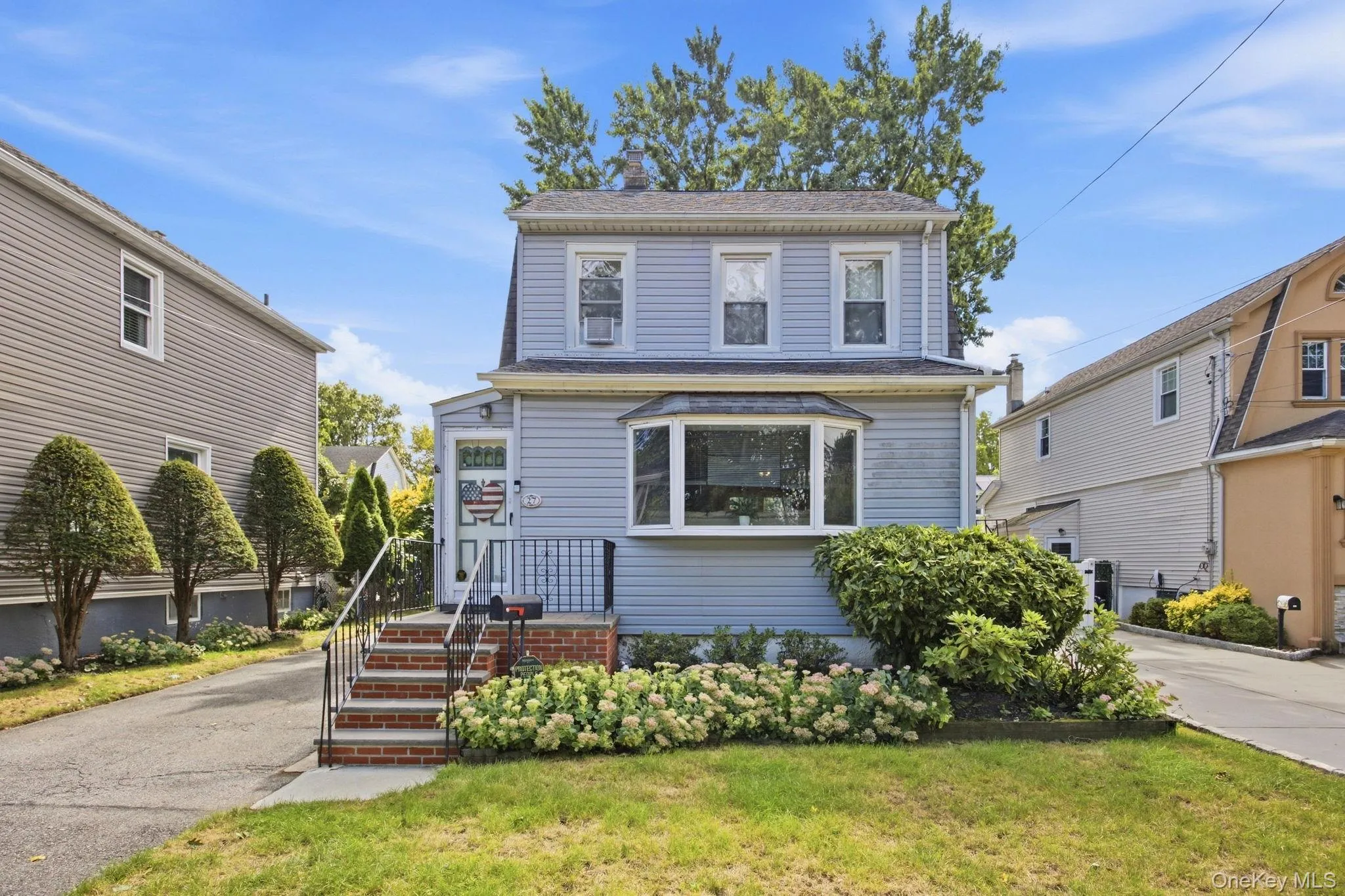 27 South Drive, Hempstead, NY, 3 Bedrooms Bedrooms, 6 Rooms Rooms,1 BathroomBathrooms,Residential,For Rent,South,0,1054894 27 South Drive, Hempstead, NY, 3 Bedrooms Bedrooms, 6 Rooms Rooms,1 BathroomBathrooms,Residential,For Rent,South,0,1054894