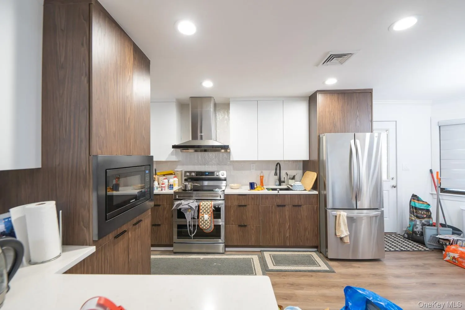 626 Nelson Place, North Hempstead, NY, 3 Bedrooms Bedrooms, 7 Rooms Rooms,2 BathroomsBathrooms,Residential Lease,For Rent,Nelson,0,1054895 626 Nelson Place, North Hempstead, NY, 3 Bedrooms Bedrooms, 7 Rooms Rooms,2 BathroomsBathrooms,Residential Lease,For Rent,Nelson,0,1054895