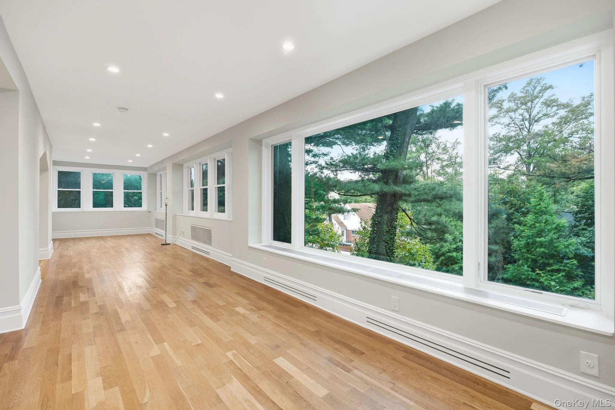 180-24 Grand Central Parkway, New York, NY, 7 Bedrooms Bedrooms, 13 Rooms Rooms,4 BathroomsBathrooms,Residential,For Rent,Grand Central,0,1054897 180-24 Grand Central Parkway, New York, NY, 7 Bedrooms Bedrooms, 13 Rooms Rooms,4 BathroomsBathrooms,Residential,For Rent,Grand Central,0,1054897