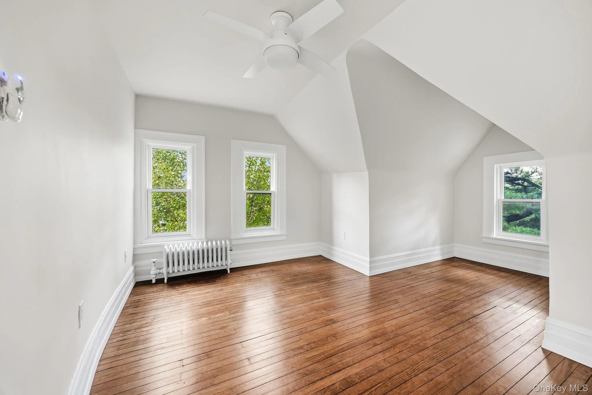 180-24 Grand Central Parkway, New York, NY, 7 Bedrooms Bedrooms, 13 Rooms Rooms,4 BathroomsBathrooms,Residential,For Rent,Grand Central,0,1054897 180-24 Grand Central Parkway, New York, NY, 7 Bedrooms Bedrooms, 13 Rooms Rooms,4 BathroomsBathrooms,Residential,For Rent,Grand Central,0,1054897