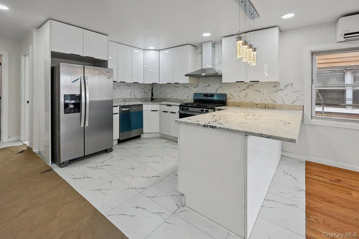 5433 44th Street, New York, NY, 4 Bedrooms Bedrooms, 10 Rooms Rooms,3 BathroomsBathrooms,Residential,For Rent,44th,0,1054902 5433 44th Street, New York, NY, 4 Bedrooms Bedrooms, 10 Rooms Rooms,3 BathroomsBathrooms,Residential,For Rent,44th,0,1054902