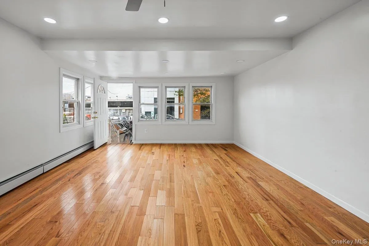 5433 44th Street, New York, NY, 4 Bedrooms Bedrooms, 10 Rooms Rooms,3 BathroomsBathrooms,Residential,For Rent,44th,0,1054902 5433 44th Street, New York, NY, 4 Bedrooms Bedrooms, 10 Rooms Rooms,3 BathroomsBathrooms,Residential,For Rent,44th,0,1054902