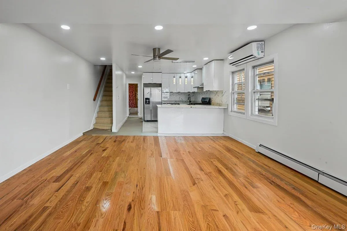 5433 44th Street, New York, NY, 4 Bedrooms Bedrooms, 10 Rooms Rooms,3 BathroomsBathrooms,Residential,For Rent,44th,0,1054902 5433 44th Street, New York, NY, 4 Bedrooms Bedrooms, 10 Rooms Rooms,3 BathroomsBathrooms,Residential,For Rent,44th,0,1054902