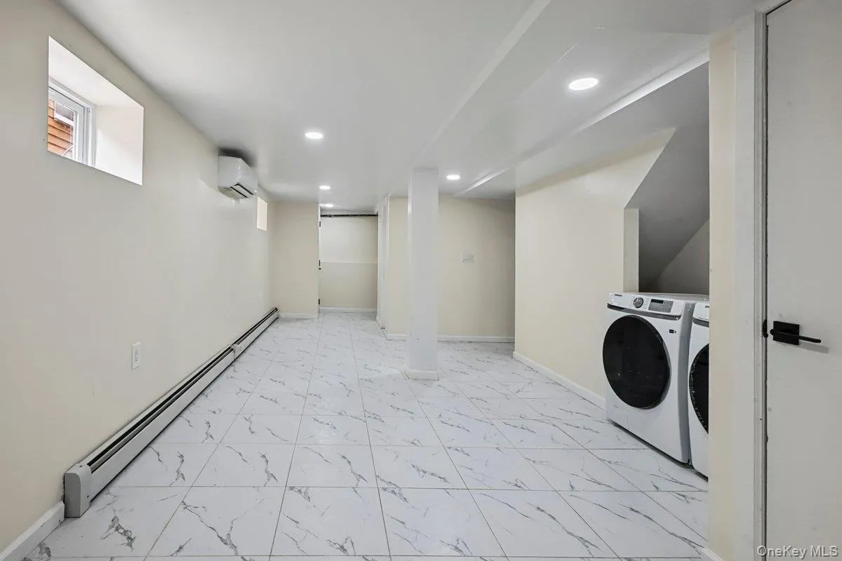 5433 44th Street, New York, NY, 4 Bedrooms Bedrooms, 10 Rooms Rooms,3 BathroomsBathrooms,Residential,For Rent,44th,0,1054902 5433 44th Street, New York, NY, 4 Bedrooms Bedrooms, 10 Rooms Rooms,3 BathroomsBathrooms,Residential,For Rent,44th,0,1054902