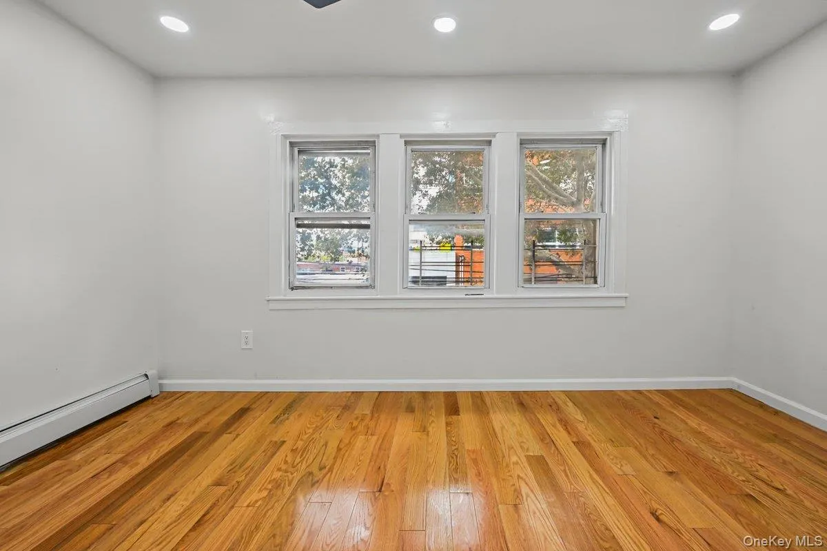 5433 44th Street, New York, NY, 4 Bedrooms Bedrooms, 10 Rooms Rooms,3 BathroomsBathrooms,Residential,For Rent,44th,0,1054902 5433 44th Street, New York, NY, 4 Bedrooms Bedrooms, 10 Rooms Rooms,3 BathroomsBathrooms,Residential,For Rent,44th,0,1054902