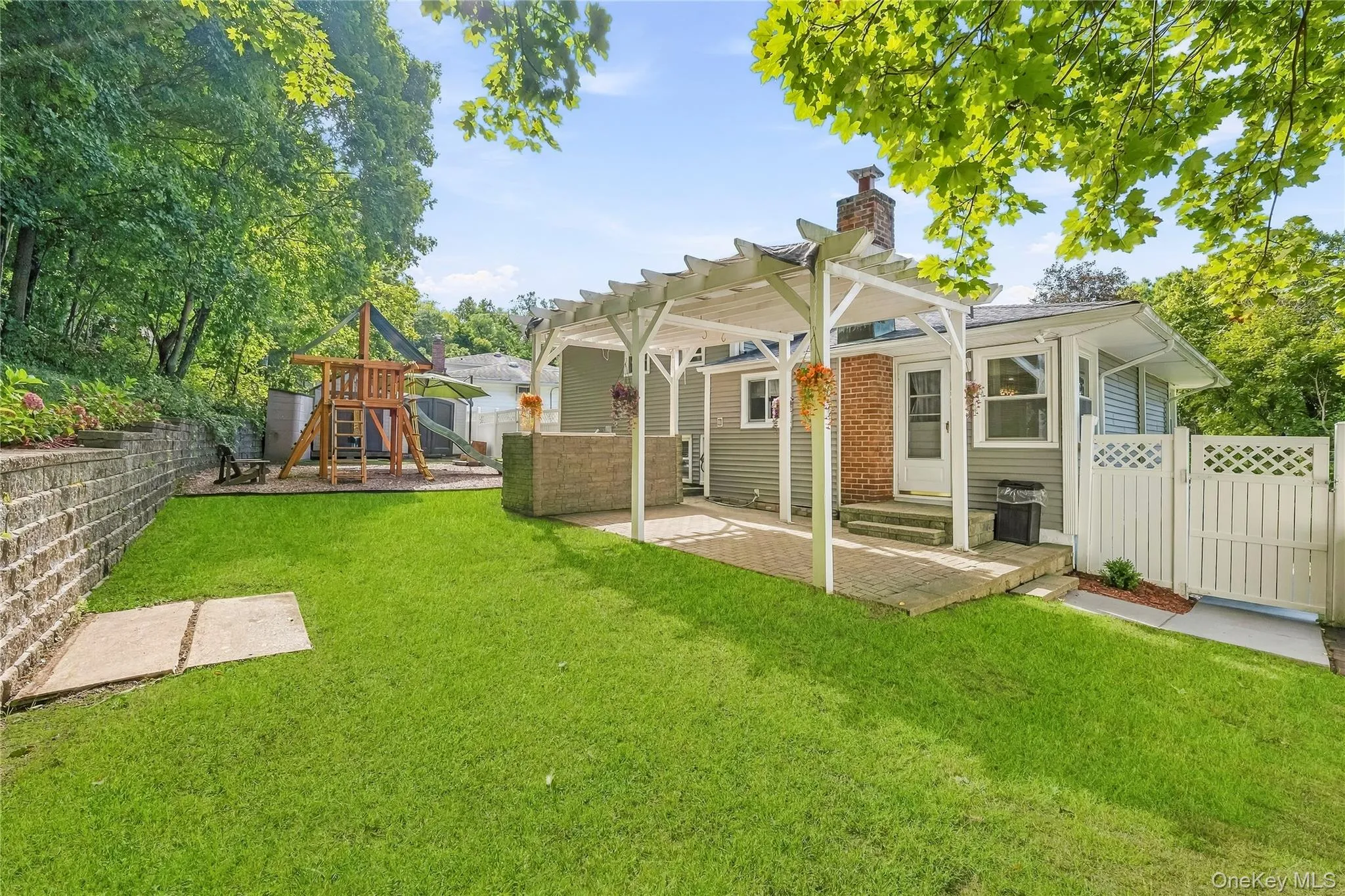 3 Buena Vista Avenue, Peekskill, NY, 3 Bedrooms Bedrooms, 7 Rooms Rooms,1 BathroomBathrooms,Residential,For Rent,Buena Vista,0,1054905 3 Buena Vista Avenue, Peekskill, NY, 3 Bedrooms Bedrooms, 7 Rooms Rooms,1 BathroomBathrooms,Residential,For Rent,Buena Vista,0,1054905
