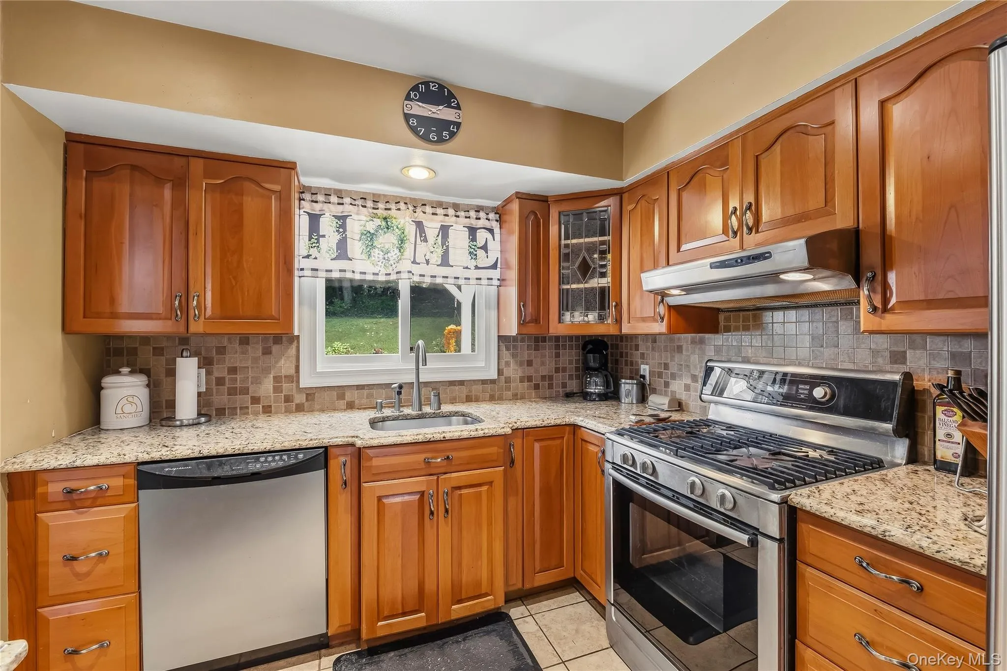 3 Buena Vista Avenue, Peekskill, NY, 3 Bedrooms Bedrooms, 7 Rooms Rooms,1 BathroomBathrooms,Residential,For Rent,Buena Vista,0,1054905 3 Buena Vista Avenue, Peekskill, NY, 3 Bedrooms Bedrooms, 7 Rooms Rooms,1 BathroomBathrooms,Residential,For Rent,Buena Vista,0,1054905