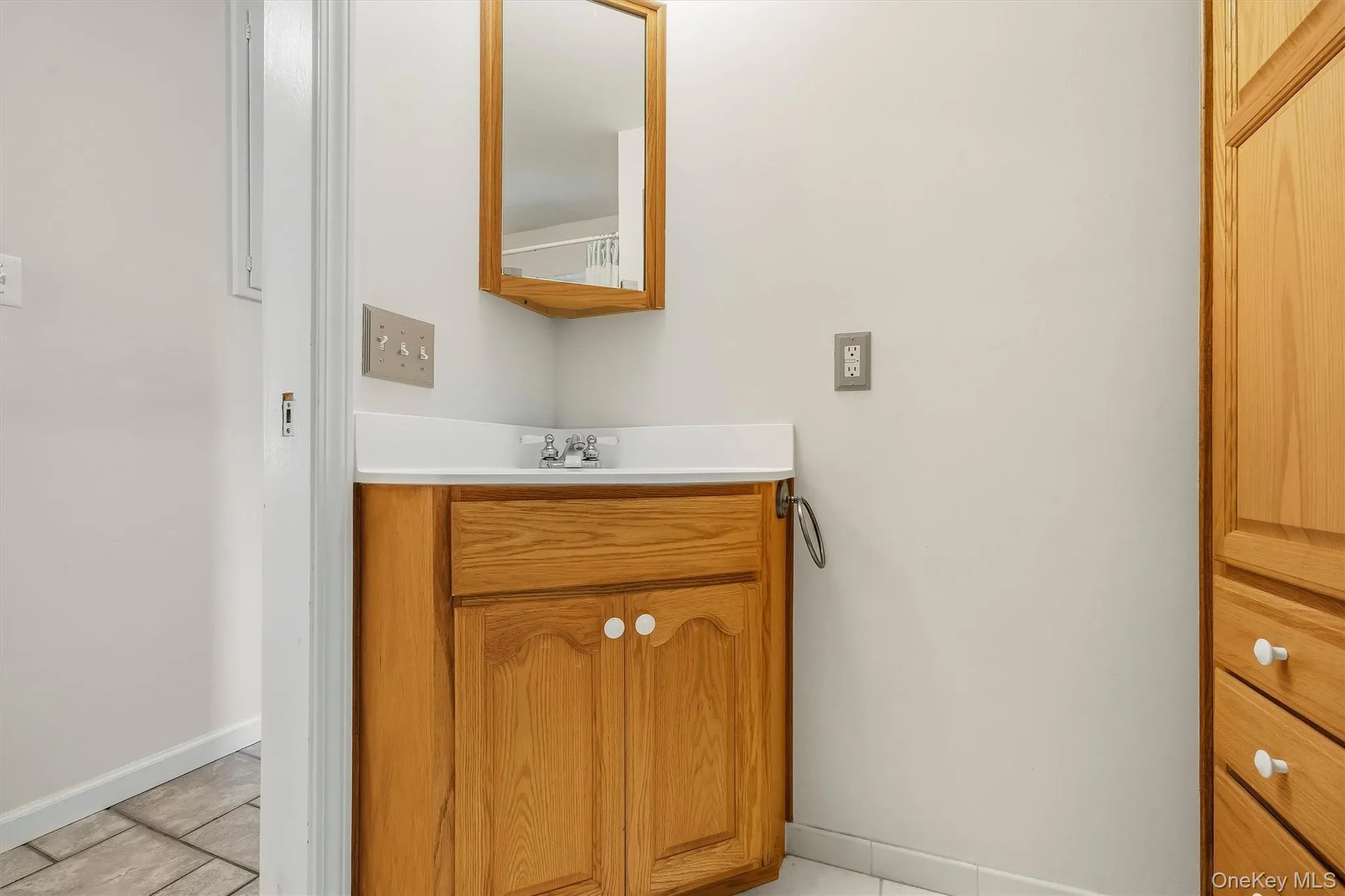 1st Floor Full Bathroom 1st Floor Full Bathroom
