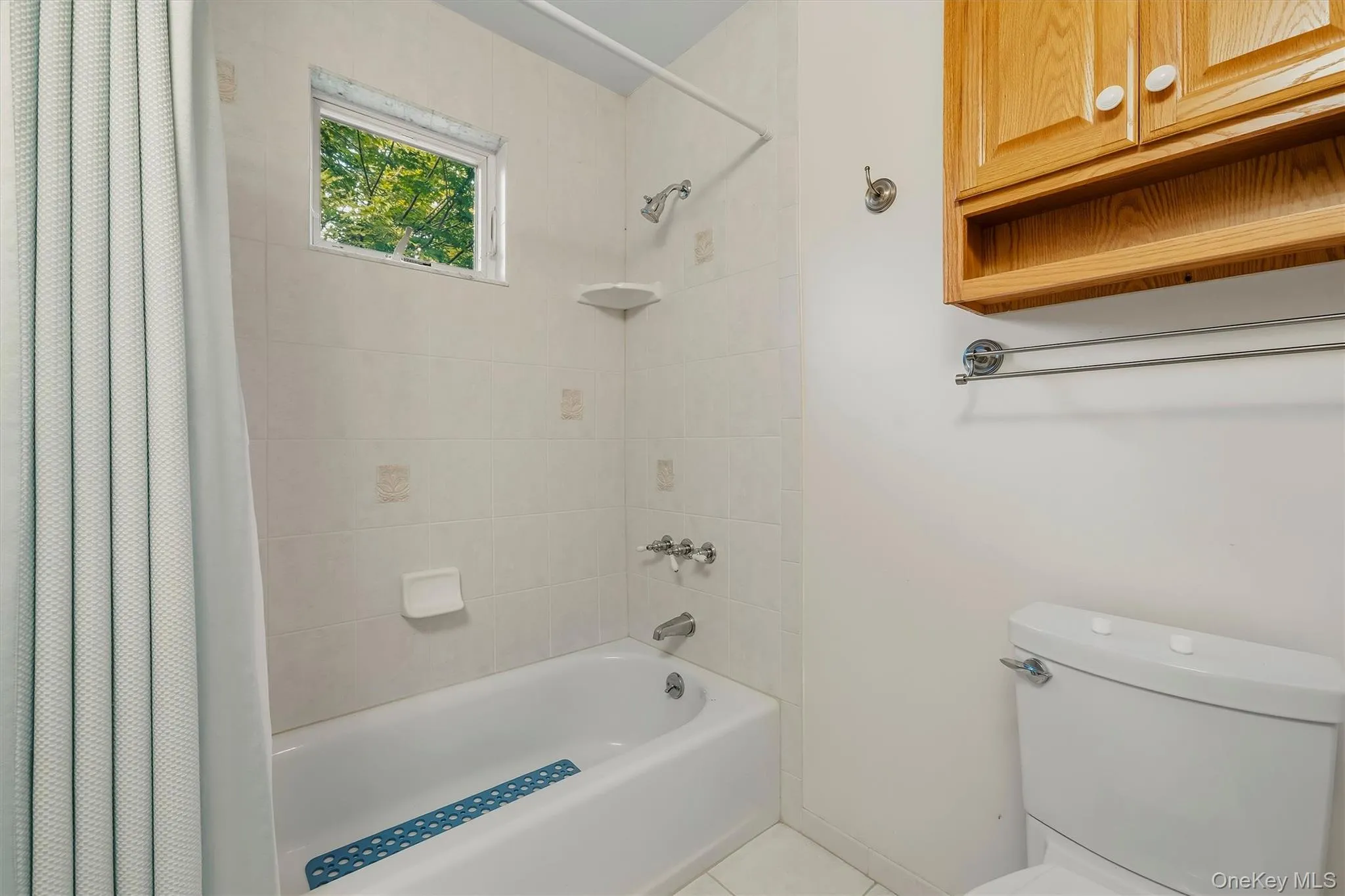 1st Floor Full Bathroom 1st Floor Full Bathroom