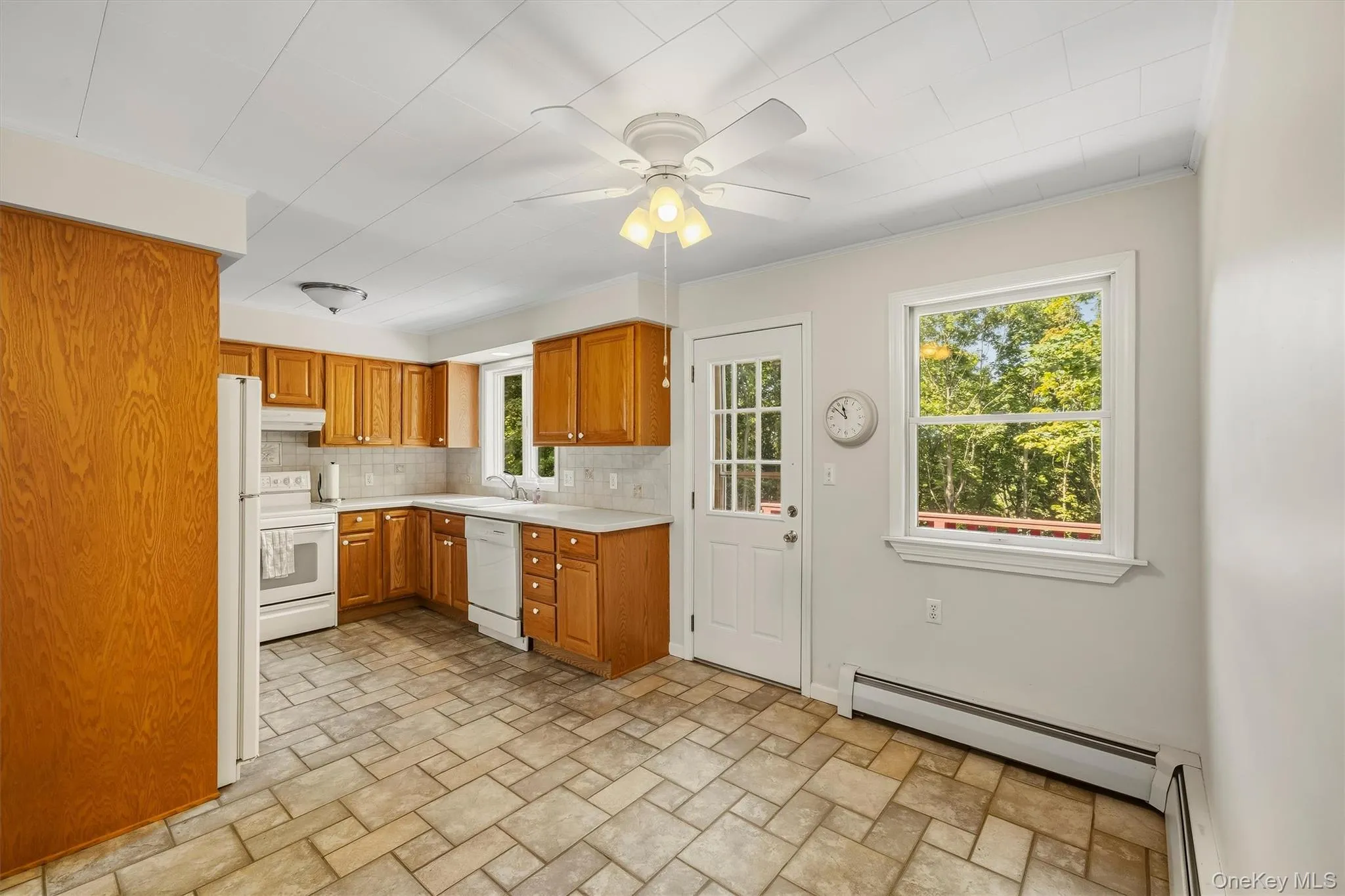 Eat in Kitchen with a small Dining Area & Access to Deck & Yard Eat in Kitchen with a small Dining Area & Access to Deck & Yard