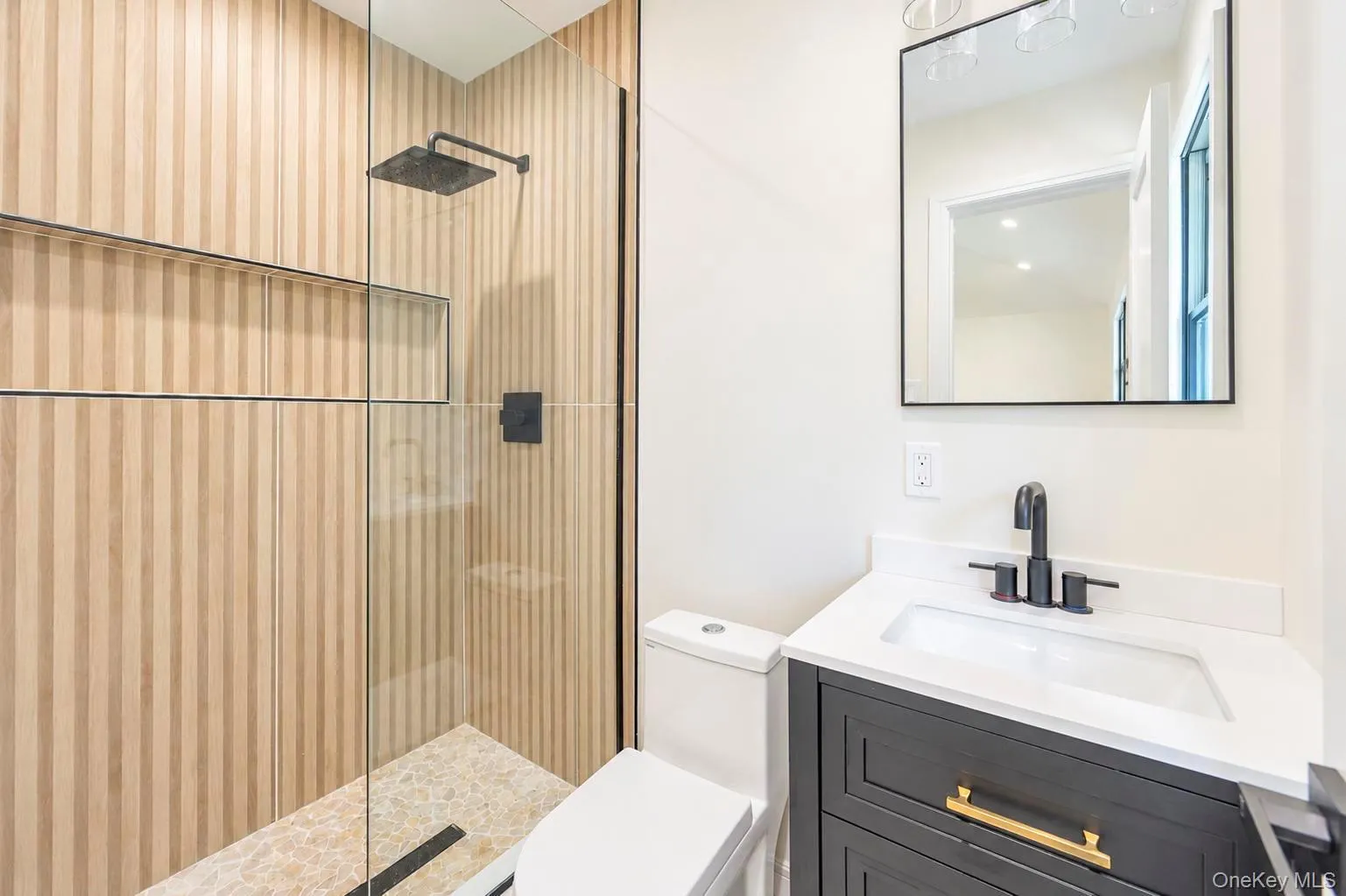 2056 Stratford Drive, Hempstead, NY, 3 Bedrooms Bedrooms, 6 Rooms Rooms,2 BathroomsBathrooms,Residential,For Rent,Stratford,0,1054910 2056 Stratford Drive, Hempstead, NY, 3 Bedrooms Bedrooms, 6 Rooms Rooms,2 BathroomsBathrooms,Residential,For Rent,Stratford,0,1054910