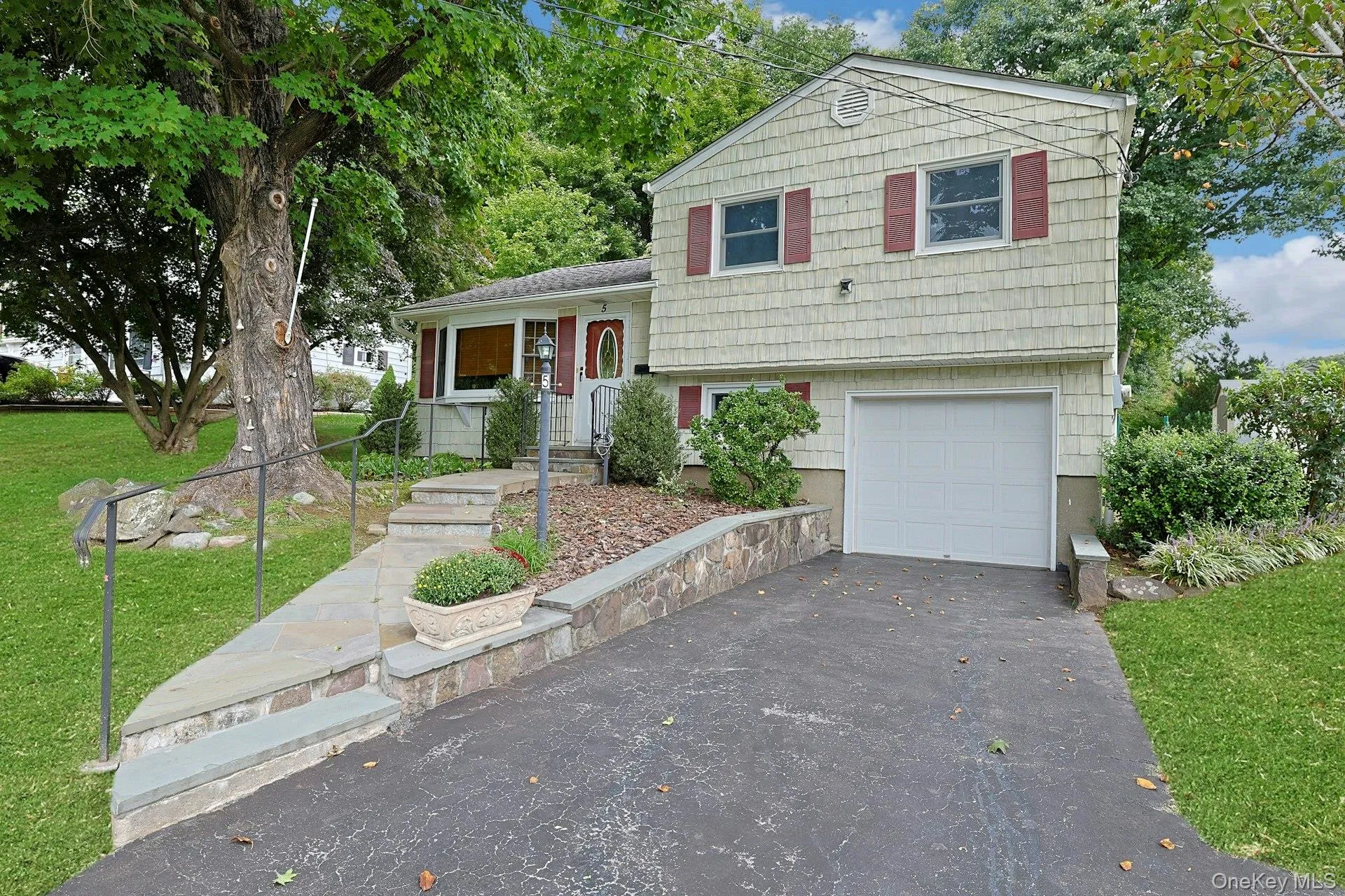 5 Seward Court, Cortlandt, NY, 3 Bedrooms Bedrooms, 6 Rooms Rooms,1 BathroomBathrooms,Residential,For Rent,Seward,0,1054912 5 Seward Court, Cortlandt, NY, 3 Bedrooms Bedrooms, 6 Rooms Rooms,1 BathroomBathrooms,Residential,For Rent,Seward,0,1054912