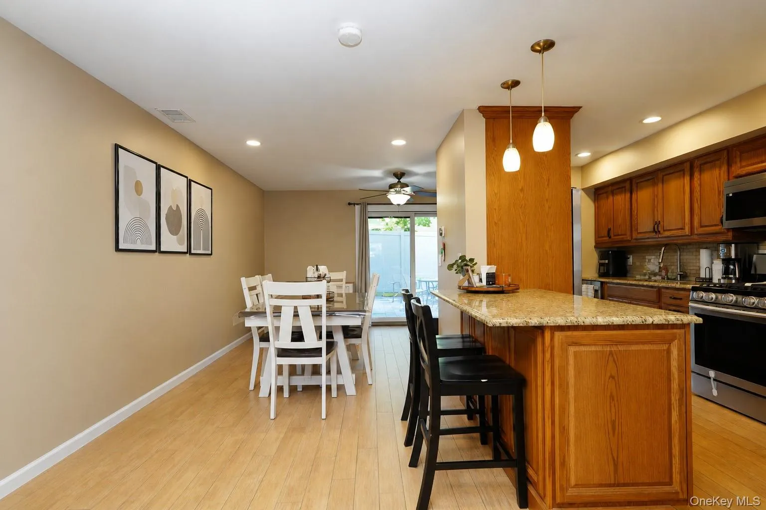 30 Hemlock Court, New York, NY, 3 Bedrooms Bedrooms, 6 Rooms Rooms,1 BathroomBathrooms,Residential,For Rent,Hemlock,0,1054914 30 Hemlock Court, New York, NY, 3 Bedrooms Bedrooms, 6 Rooms Rooms,1 BathroomBathrooms,Residential,For Rent,Hemlock,0,1054914