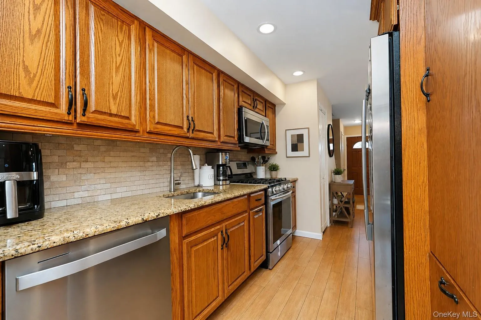 30 Hemlock Court, New York, NY, 3 Bedrooms Bedrooms, 6 Rooms Rooms,1 BathroomBathrooms,Residential,For Rent,Hemlock,0,1054914 30 Hemlock Court, New York, NY, 3 Bedrooms Bedrooms, 6 Rooms Rooms,1 BathroomBathrooms,Residential,For Rent,Hemlock,0,1054914