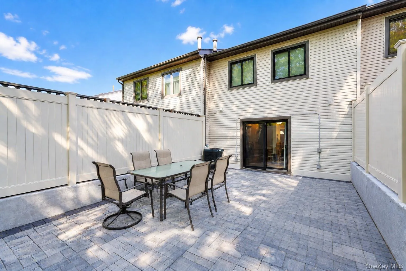 30 Hemlock Court, New York, NY, 3 Bedrooms Bedrooms, 6 Rooms Rooms,1 BathroomBathrooms,Residential,For Rent,Hemlock,0,1054914 30 Hemlock Court, New York, NY, 3 Bedrooms Bedrooms, 6 Rooms Rooms,1 BathroomBathrooms,Residential,For Rent,Hemlock,0,1054914