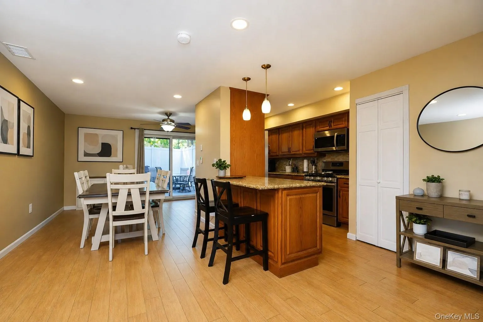 30 Hemlock Court, New York, NY, 3 Bedrooms Bedrooms, 6 Rooms Rooms,1 BathroomBathrooms,Residential,For Rent,Hemlock,0,1054914 30 Hemlock Court, New York, NY, 3 Bedrooms Bedrooms, 6 Rooms Rooms,1 BathroomBathrooms,Residential,For Rent,Hemlock,0,1054914