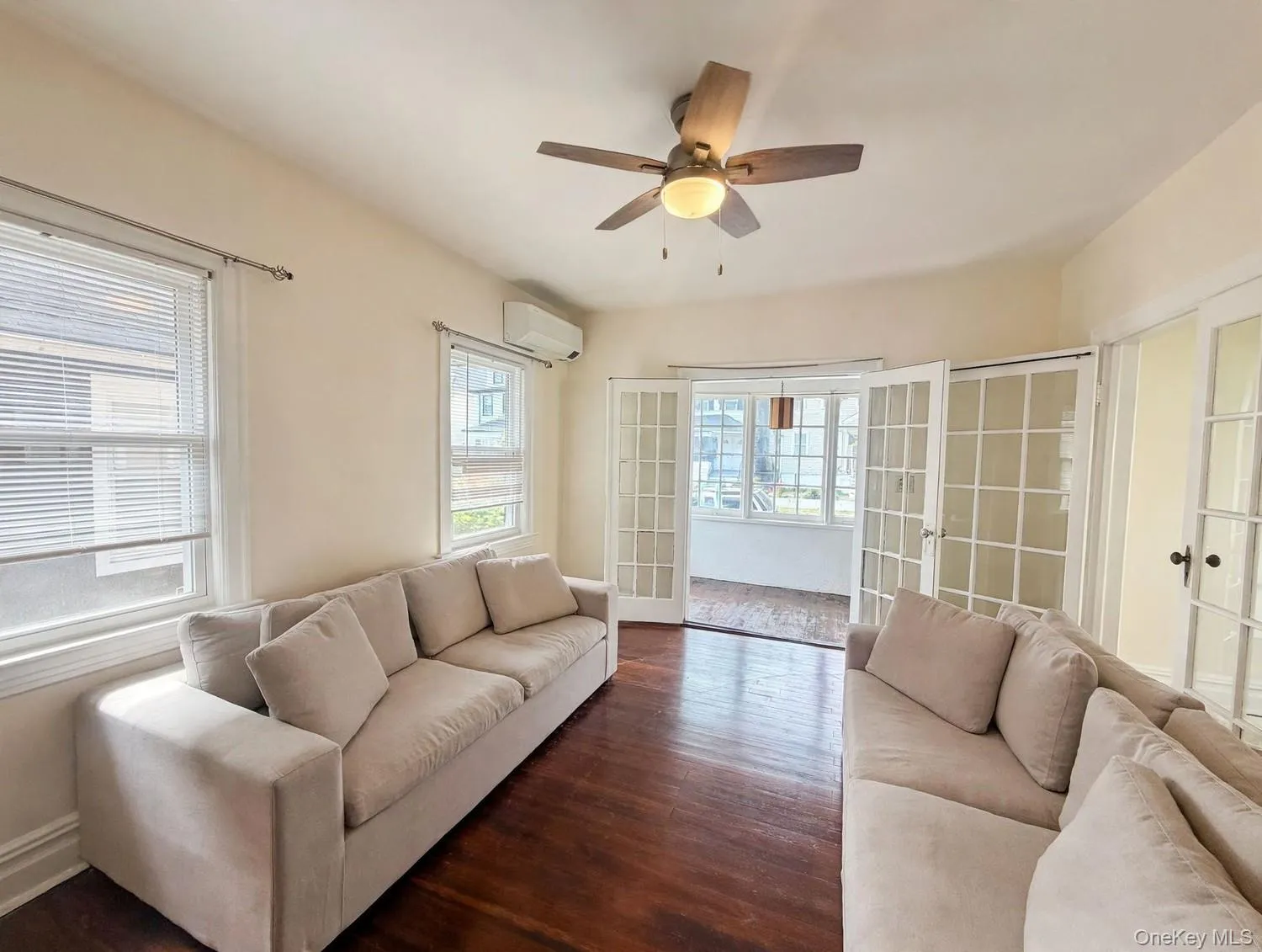 421 Union Avenue, Mount Vernon, NY, 3 Bedrooms Bedrooms, 7 Rooms Rooms,1 BathroomBathrooms,Residential,For Rent,Union,0,1054921 421 Union Avenue, Mount Vernon, NY, 3 Bedrooms Bedrooms, 7 Rooms Rooms,1 BathroomBathrooms,Residential,For Rent,Union,0,1054921