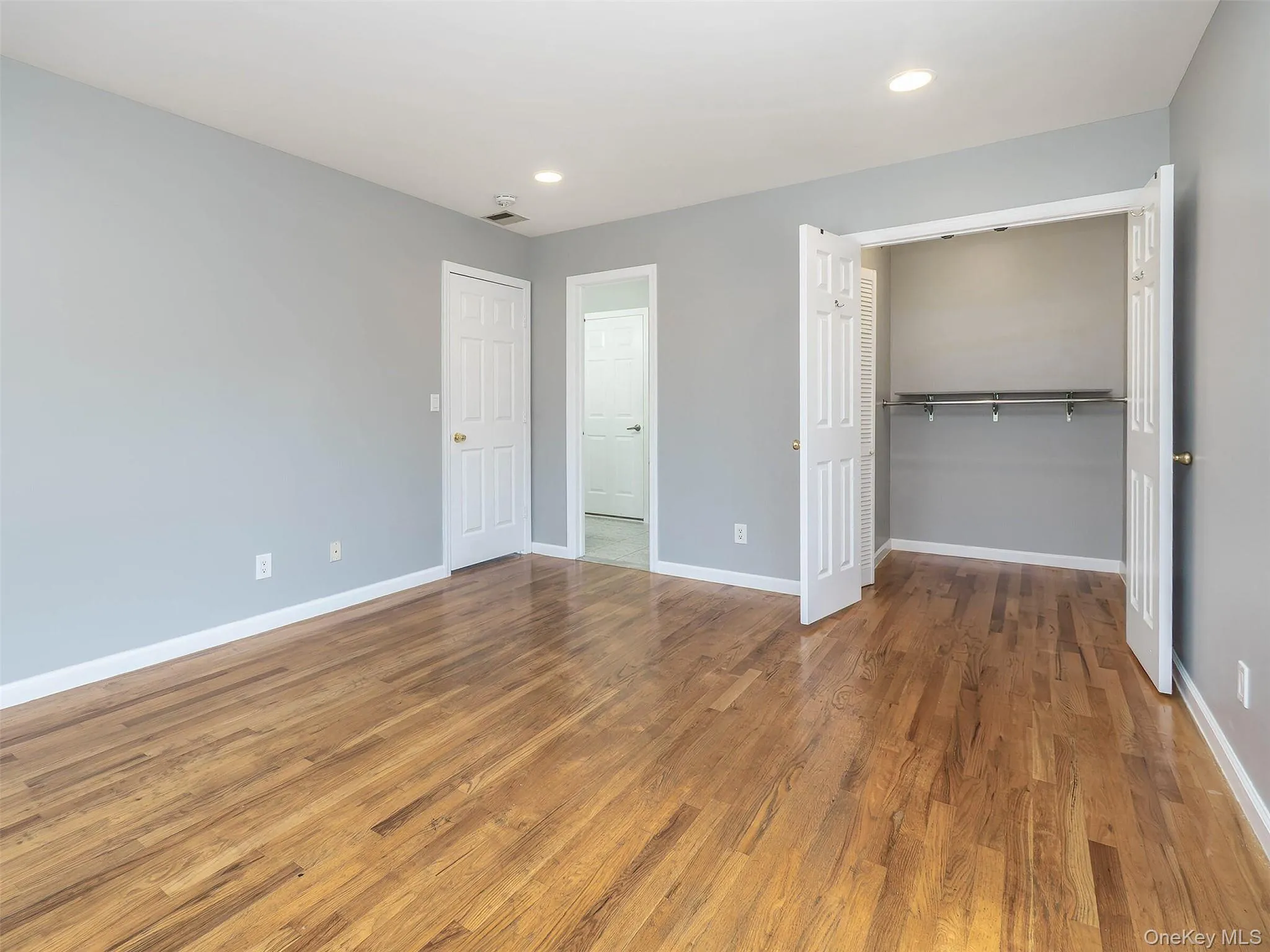 11 Shore Road, North Hempstead, NY, 2 Bedrooms Bedrooms, 4 Rooms Rooms,1 BathroomBathrooms,Residential Lease,For Rent,Shore,0,1054928 11 Shore Road, North Hempstead, NY, 2 Bedrooms Bedrooms, 4 Rooms Rooms,1 BathroomBathrooms,Residential Lease,For Rent,Shore,0,1054928