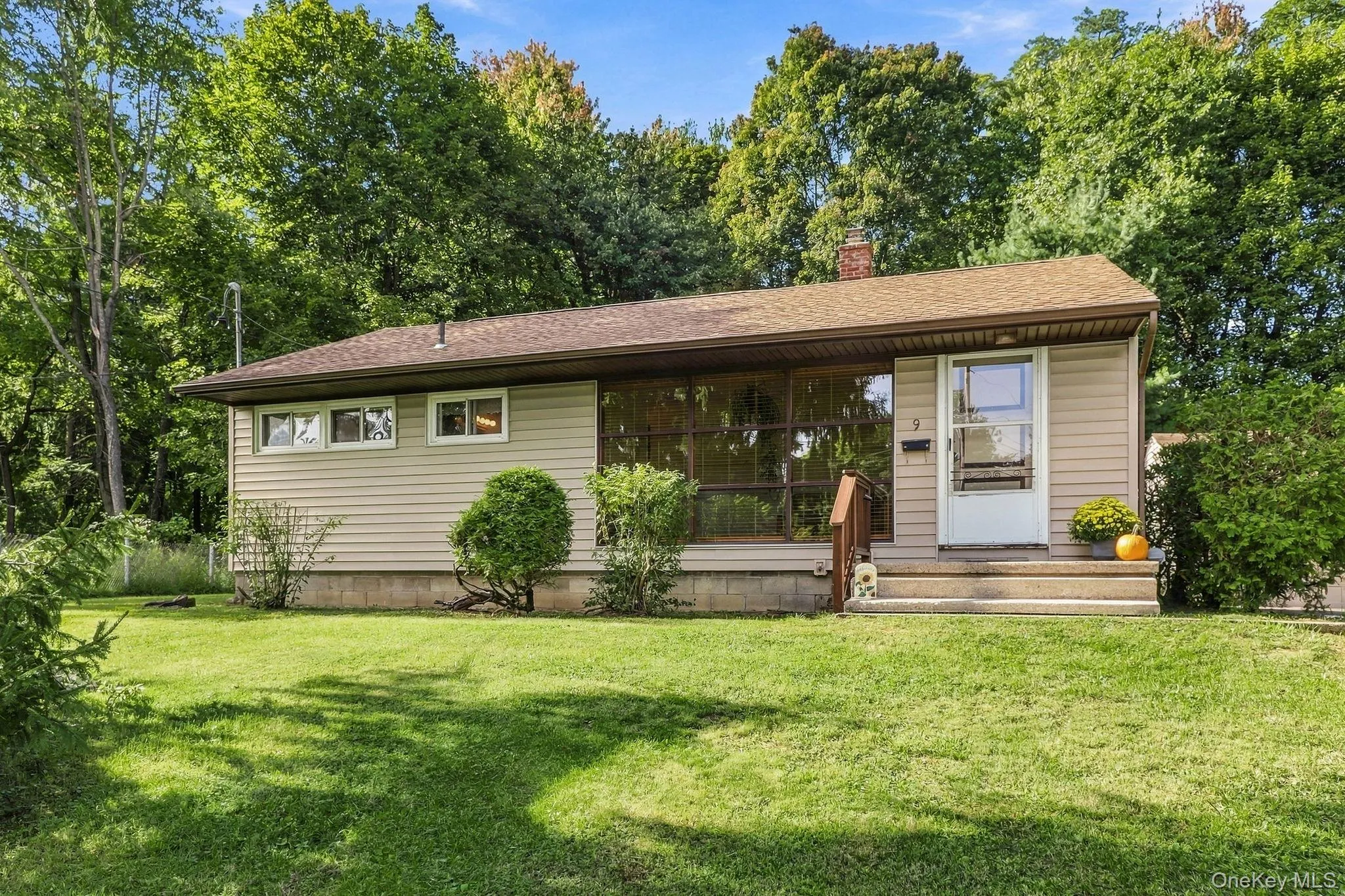 9 Glen Drive, Poughkeepsie (town), NY, 3 Bedrooms Bedrooms, 6 Rooms Rooms,1 BathroomBathrooms,Residential,For Rent,Glen,0,1054932 9 Glen Drive, Poughkeepsie (town), NY, 3 Bedrooms Bedrooms, 6 Rooms Rooms,1 BathroomBathrooms,Residential,For Rent,Glen,0,1054932