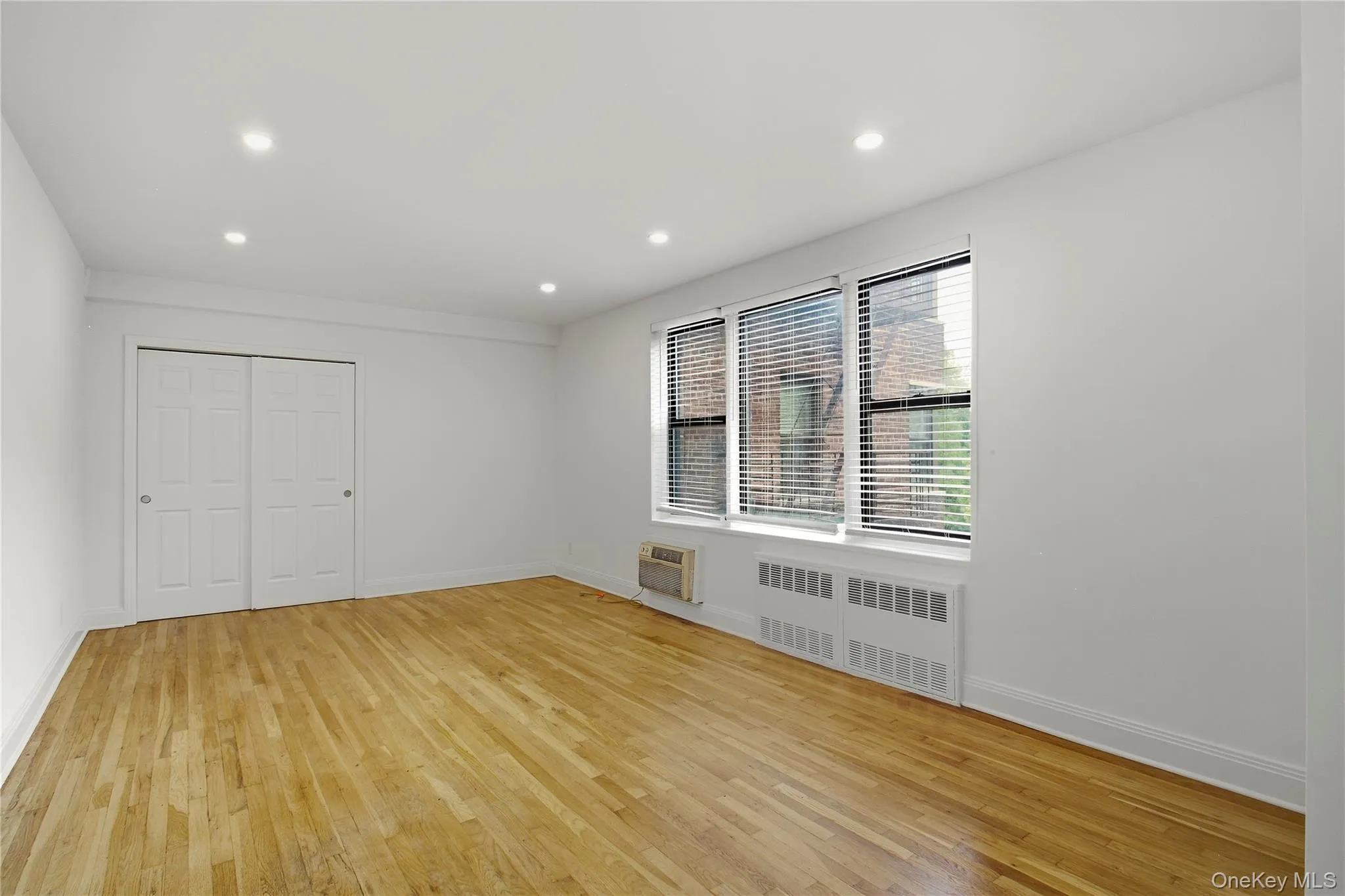 575 Bronx River Road, Yonkers, NY, 2 Rooms Rooms,1 BathroomBathrooms,Residential,For Rent,Bronx River,0,1054935 575 Bronx River Road, Yonkers, NY, 2 Rooms Rooms,1 BathroomBathrooms,Residential,For Rent,Bronx River,0,1054935