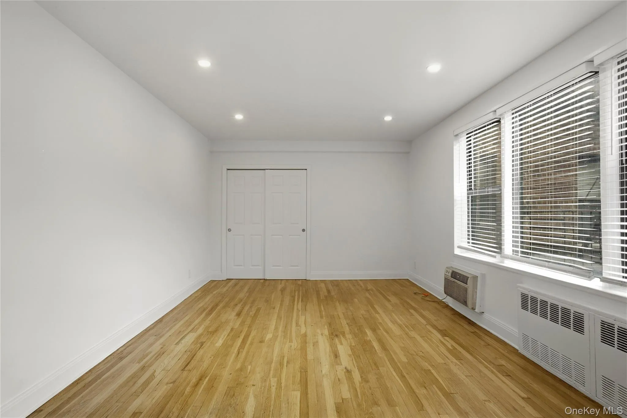 575 Bronx River Road, Yonkers, NY, 2 Rooms Rooms,1 BathroomBathrooms,Residential,For Rent,Bronx River,0,1054935 575 Bronx River Road, Yonkers, NY, 2 Rooms Rooms,1 BathroomBathrooms,Residential,For Rent,Bronx River,0,1054935
