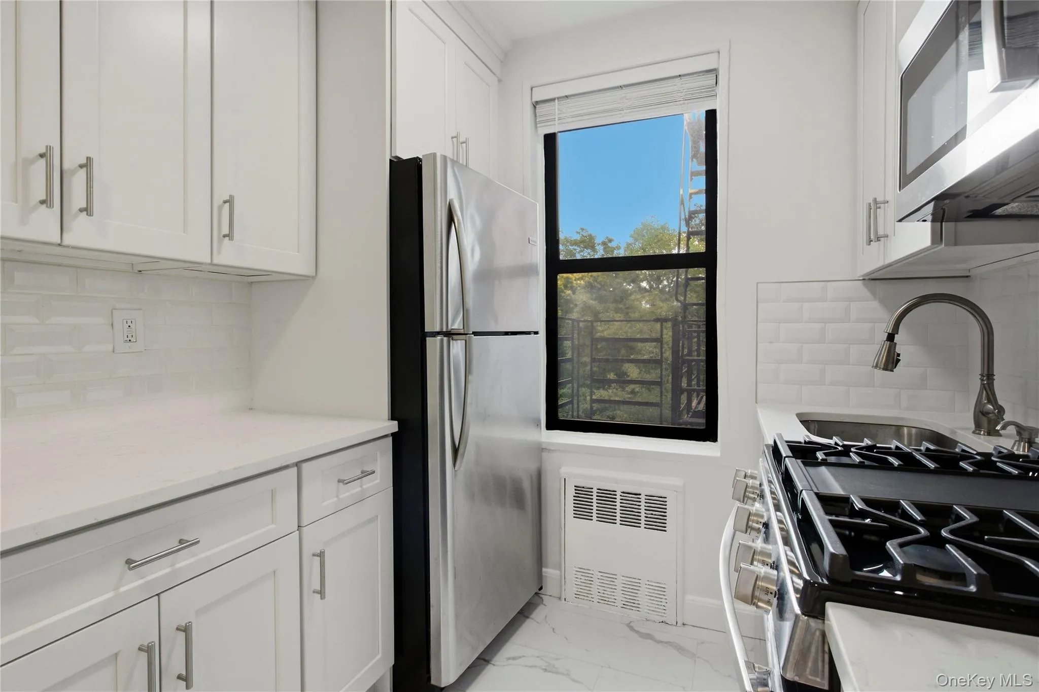 575 Bronx River Road, Yonkers, NY, 2 Rooms Rooms,1 BathroomBathrooms,Residential,For Rent,Bronx River,0,1054935 575 Bronx River Road, Yonkers, NY, 2 Rooms Rooms,1 BathroomBathrooms,Residential,For Rent,Bronx River,0,1054935