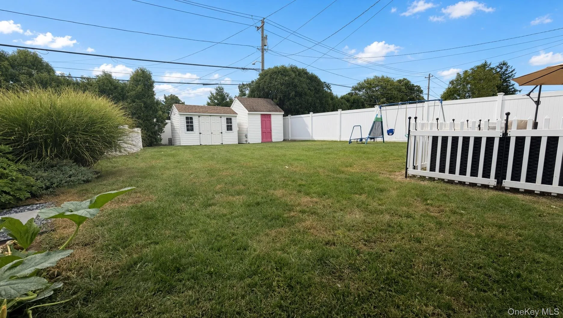 11 Lois Lane, Oyster Bay, NY, 3 Bedrooms Bedrooms, 8 Rooms Rooms,2 BathroomsBathrooms,Residential,For Rent,Lois,0,1054937 11 Lois Lane, Oyster Bay, NY, 3 Bedrooms Bedrooms, 8 Rooms Rooms,2 BathroomsBathrooms,Residential,For Rent,Lois,0,1054937