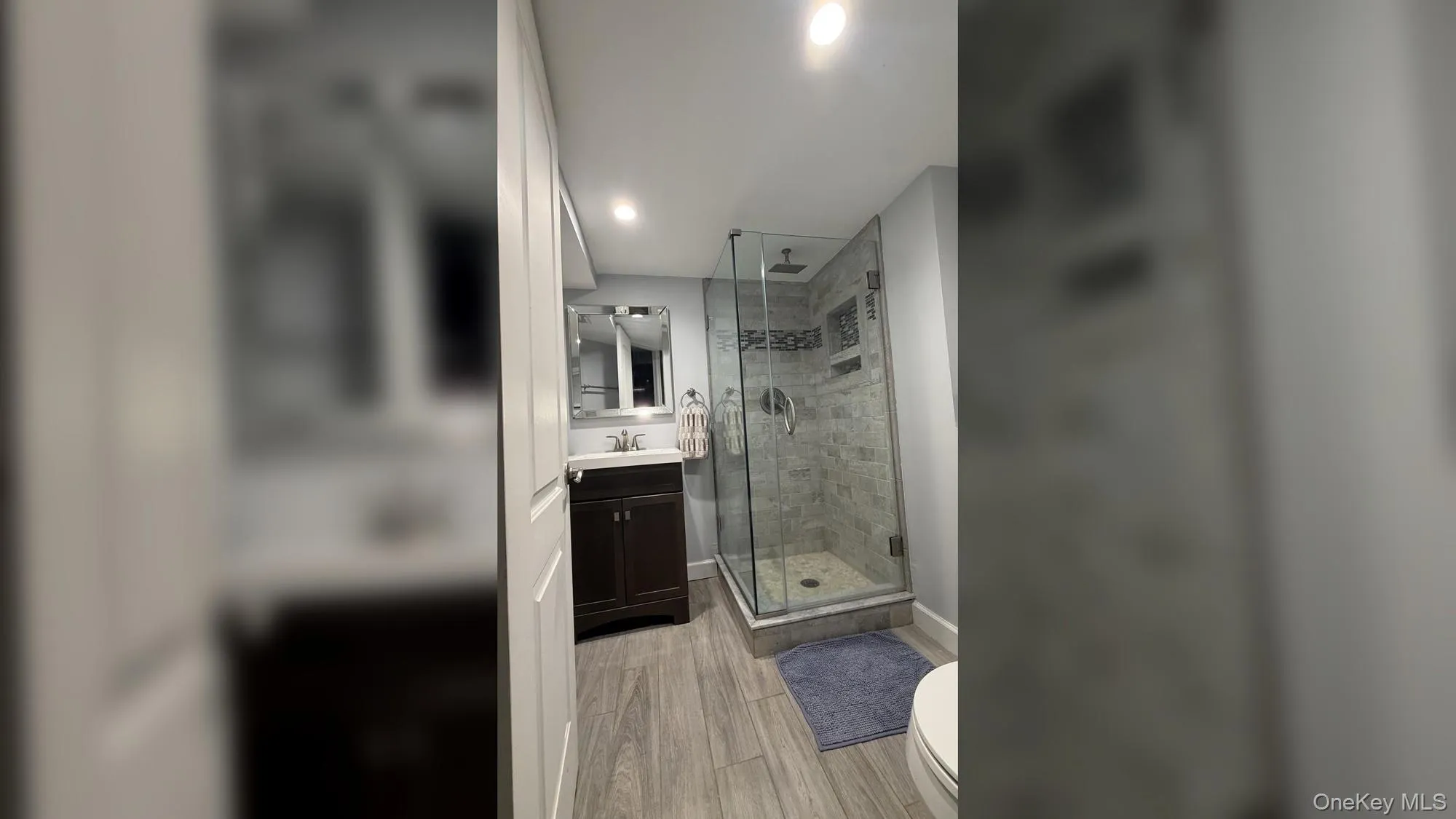 11 Lois Lane, Oyster Bay, NY, 3 Bedrooms Bedrooms, 8 Rooms Rooms,2 BathroomsBathrooms,Residential,For Rent,Lois,0,1054937 11 Lois Lane, Oyster Bay, NY, 3 Bedrooms Bedrooms, 8 Rooms Rooms,2 BathroomsBathrooms,Residential,For Rent,Lois,0,1054937