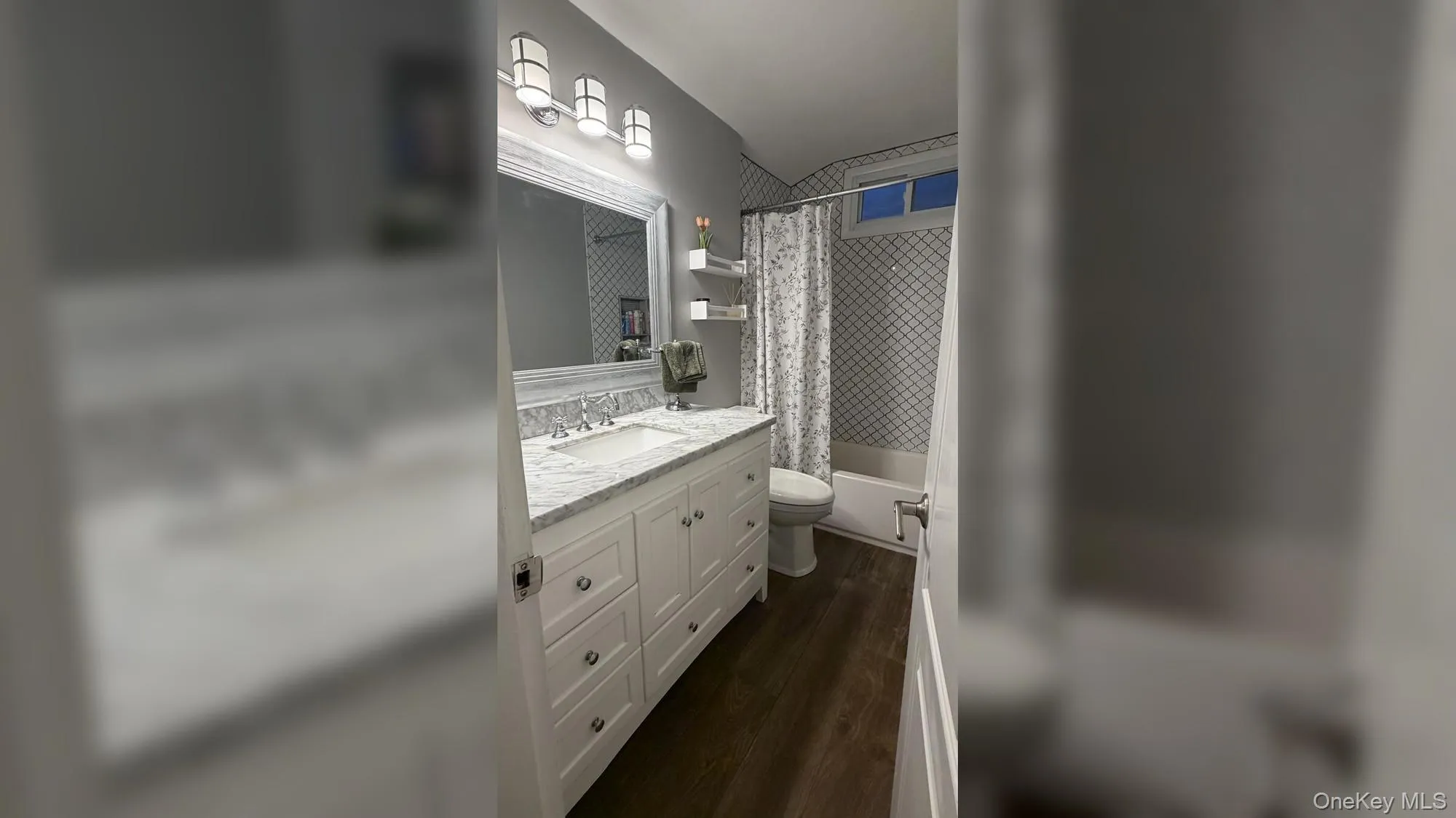 11 Lois Lane, Oyster Bay, NY, 3 Bedrooms Bedrooms, 8 Rooms Rooms,2 BathroomsBathrooms,Residential,For Rent,Lois,0,1054937 11 Lois Lane, Oyster Bay, NY, 3 Bedrooms Bedrooms, 8 Rooms Rooms,2 BathroomsBathrooms,Residential,For Rent,Lois,0,1054937