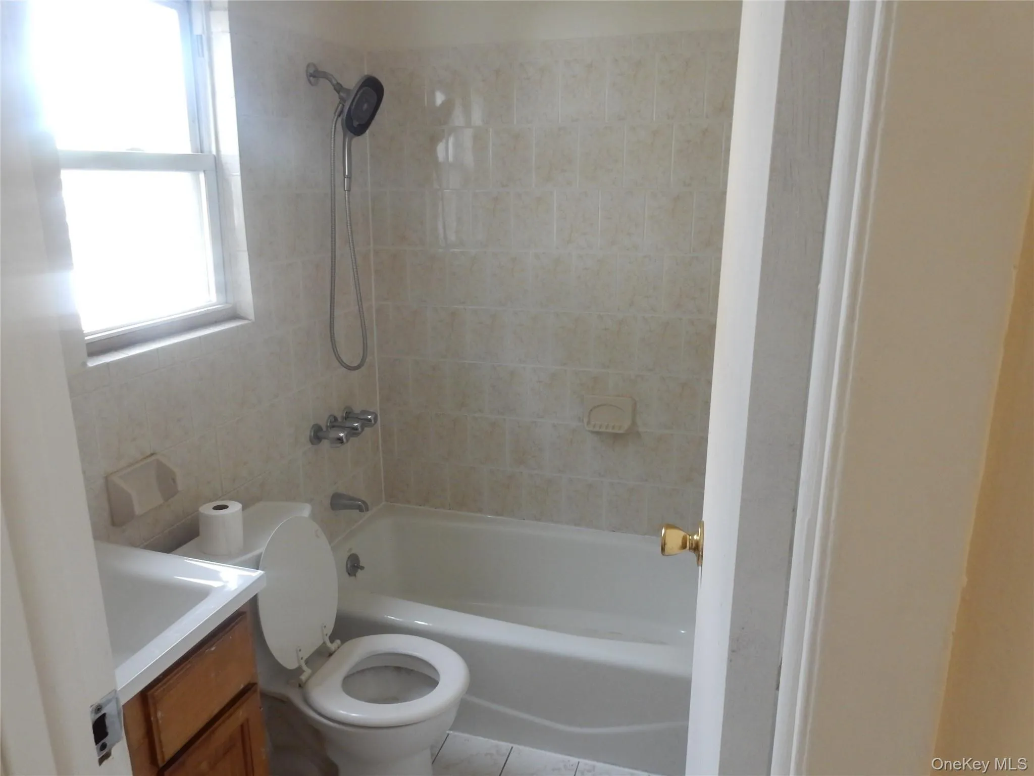 222 6th Avenue, Mount Vernon, NY, 2 Bedroom Bedrooms, 4 Room Rooms,1 BathroomBathrooms,Residential Lease,For Rent,6th,0,1054939 222 6th Avenue, Mount Vernon, NY, 2 Bedroom Bedrooms, 4 Room Rooms,1 BathroomBathrooms,Residential Lease,For Rent,6th,0,1054939
