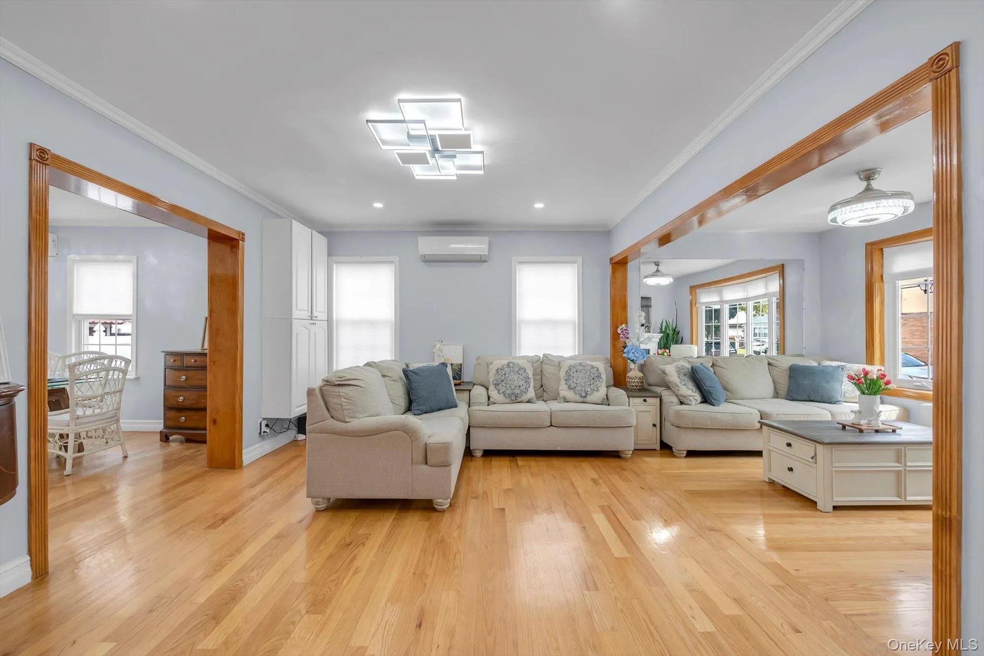 93 1st Street, North Hempstead, NY, 3 Bedrooms Bedrooms, 8 Rooms Rooms,1 BathroomBathrooms,Residential,For Rent,1st,0,1054943 93 1st Street, North Hempstead, NY, 3 Bedrooms Bedrooms, 8 Rooms Rooms,1 BathroomBathrooms,Residential,For Rent,1st,0,1054943