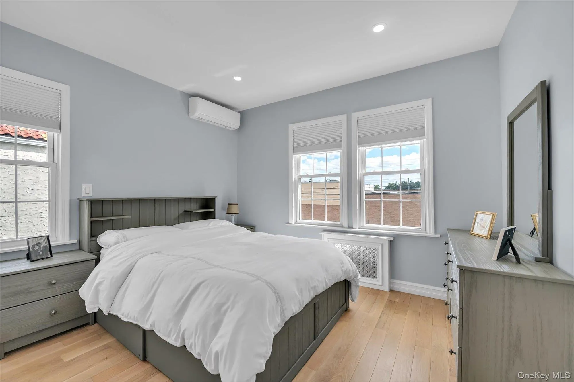 93 1st Street, North Hempstead, NY, 3 Bedrooms Bedrooms, 8 Rooms Rooms,1 BathroomBathrooms,Residential,For Rent,1st,0,1054943 93 1st Street, North Hempstead, NY, 3 Bedrooms Bedrooms, 8 Rooms Rooms,1 BathroomBathrooms,Residential,For Rent,1st,0,1054943