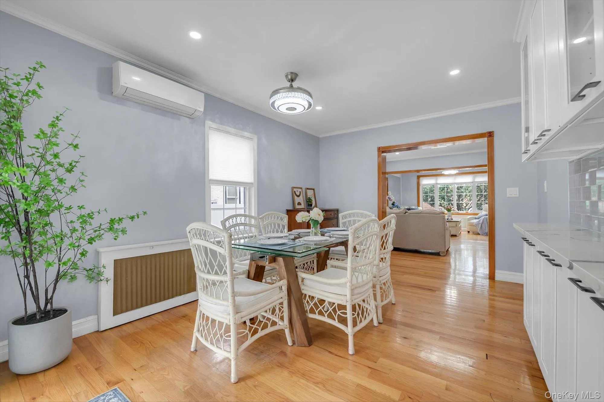 93 1st Street, North Hempstead, NY, 3 Bedrooms Bedrooms, 8 Rooms Rooms,1 BathroomBathrooms,Residential,For Rent,1st,0,1054943 93 1st Street, North Hempstead, NY, 3 Bedrooms Bedrooms, 8 Rooms Rooms,1 BathroomBathrooms,Residential,For Rent,1st,0,1054943