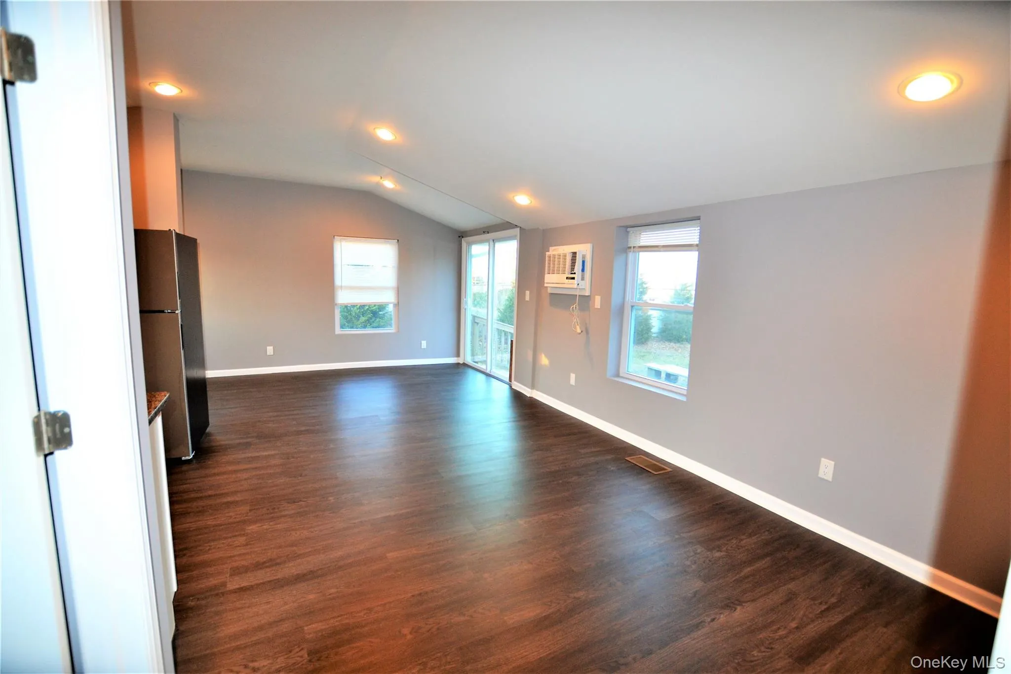 80 Depot, Southampton, NY, 1 Bedroom Bedrooms, 4 Room Rooms,1 BathroomBathrooms,Residential Lease,For Rent,Depot,0,1054948 80 Depot, Southampton, NY, 1 Bedroom Bedrooms, 4 Room Rooms,1 BathroomBathrooms,Residential Lease,For Rent,Depot,0,1054948