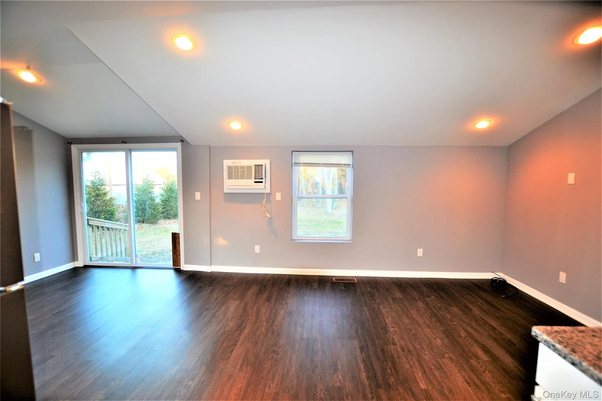 80 Depot, Southampton, NY, 1 Bedroom Bedrooms, 4 Room Rooms,1 BathroomBathrooms,Residential Lease,For Rent,Depot,0,1054948 80 Depot, Southampton, NY, 1 Bedroom Bedrooms, 4 Room Rooms,1 BathroomBathrooms,Residential Lease,For Rent,Depot,0,1054948