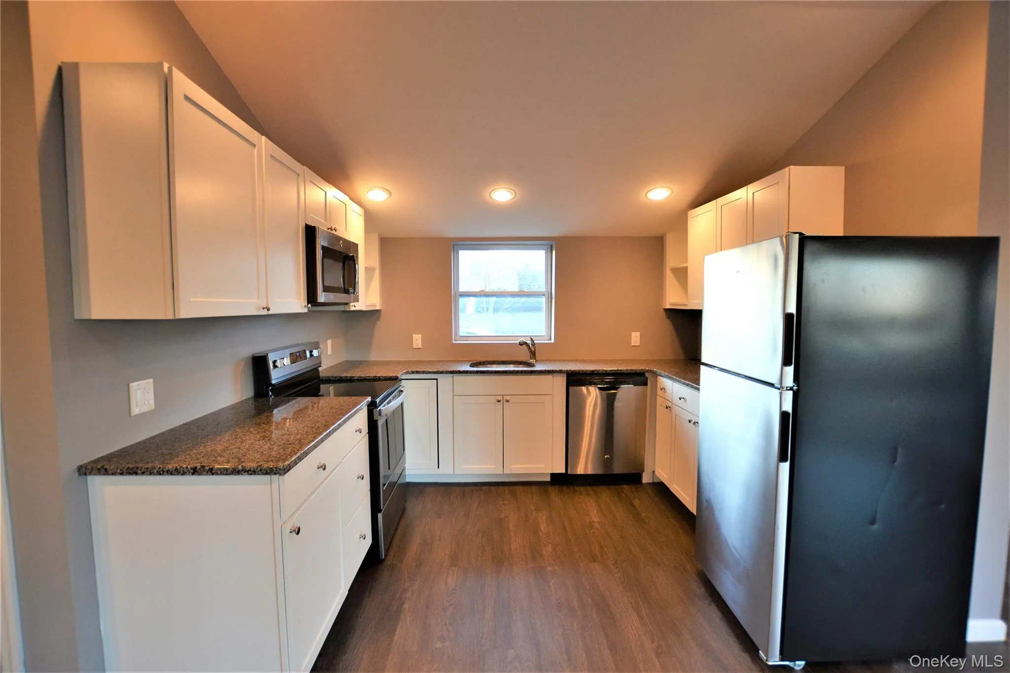 80 Depot, Southampton, NY, 1 Bedroom Bedrooms, 4 Room Rooms,1 BathroomBathrooms,Residential Lease,For Rent,Depot,0,1054948 80 Depot, Southampton, NY, 1 Bedroom Bedrooms, 4 Room Rooms,1 BathroomBathrooms,Residential Lease,For Rent,Depot,0,1054948