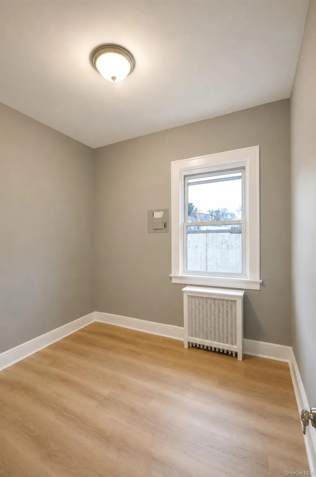 234 Edwards Place, Yonkers, NY, 3 Bedrooms Bedrooms, 6 Rooms Rooms,1 BathroomBathrooms,Residential Lease,For Rent,Edwards,0,1054951 234 Edwards Place, Yonkers, NY, 3 Bedrooms Bedrooms, 6 Rooms Rooms,1 BathroomBathrooms,Residential Lease,For Rent,Edwards,0,1054951